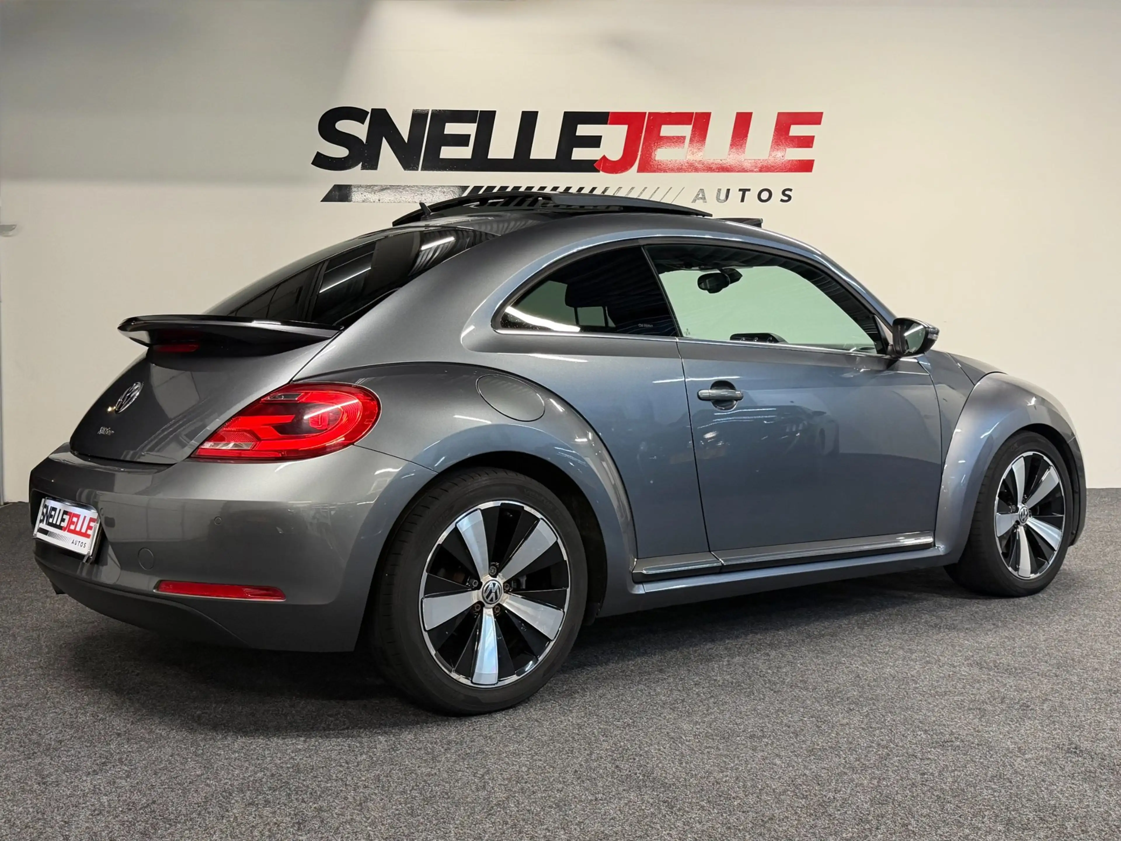 Volkswagen Beetle 1.4 TSI Sport| PANO|PDC|STOELVERWARMING| — photo 3