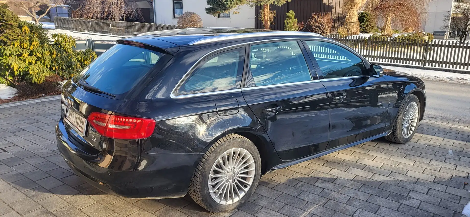 Audi A4 A4 Avant 2,0 TDI quattro Schwarz - 2