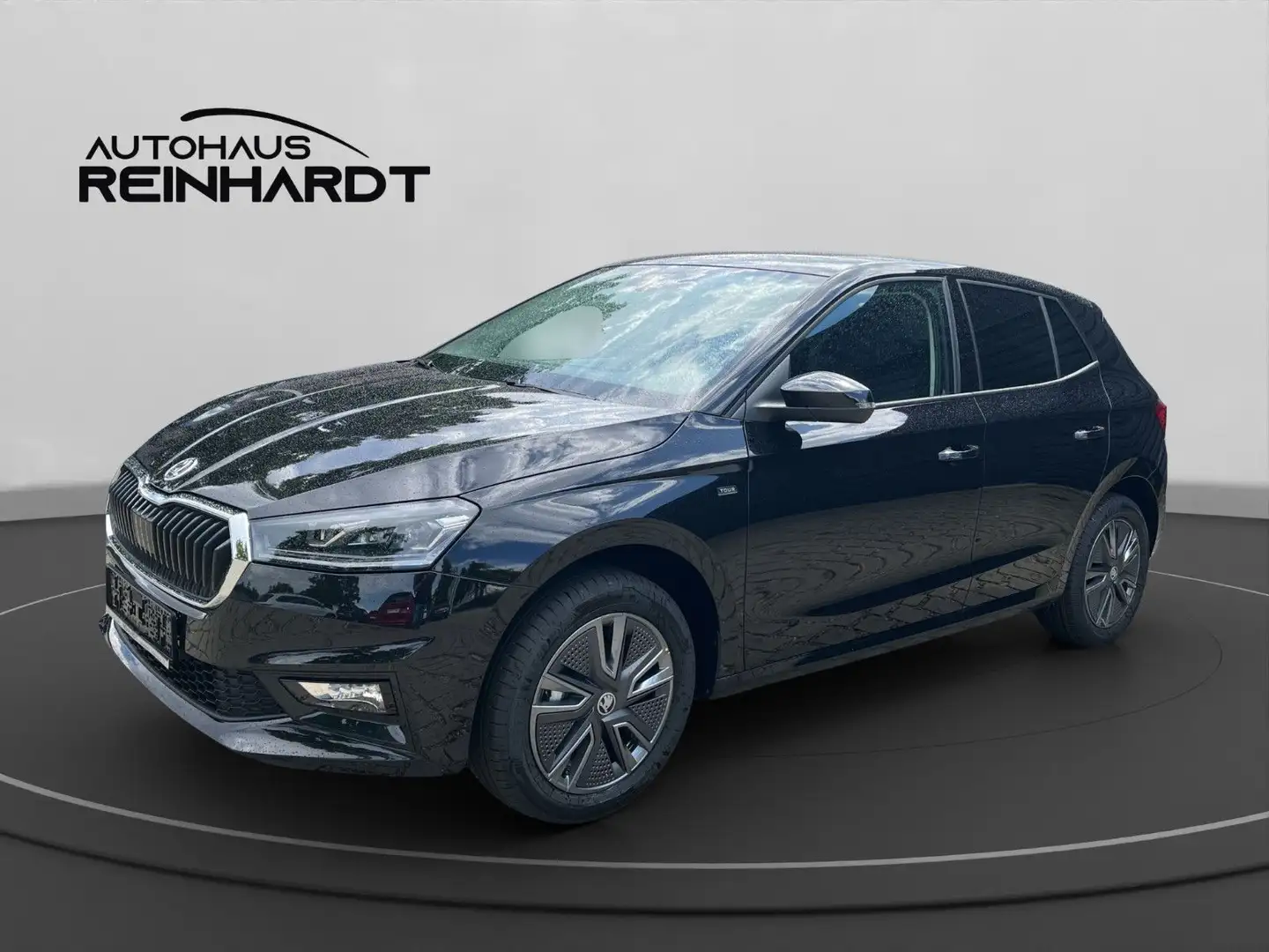 Skoda Fabia Tour /PDC/STZH/LED Schwarz - 1