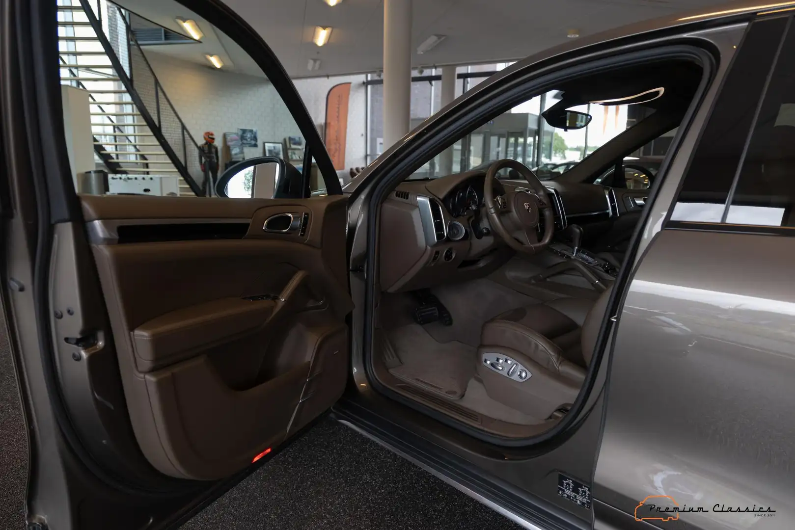 Porsche Cayenne 3.6 V6 958 | 36.000KM | Electric Tailgate | Sunroo Braun - 2