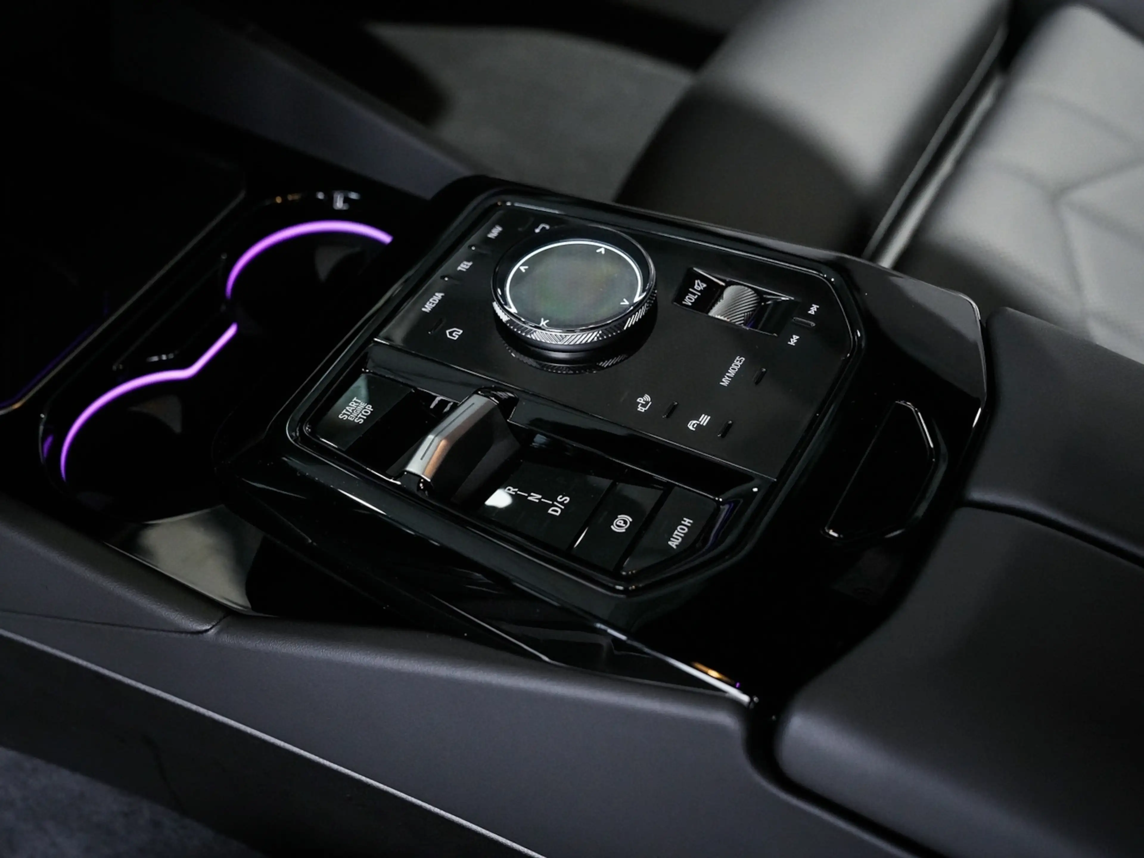 BMW 520 520d xDrive M Sport AHK 20LM Harman Kamera — photo 14
