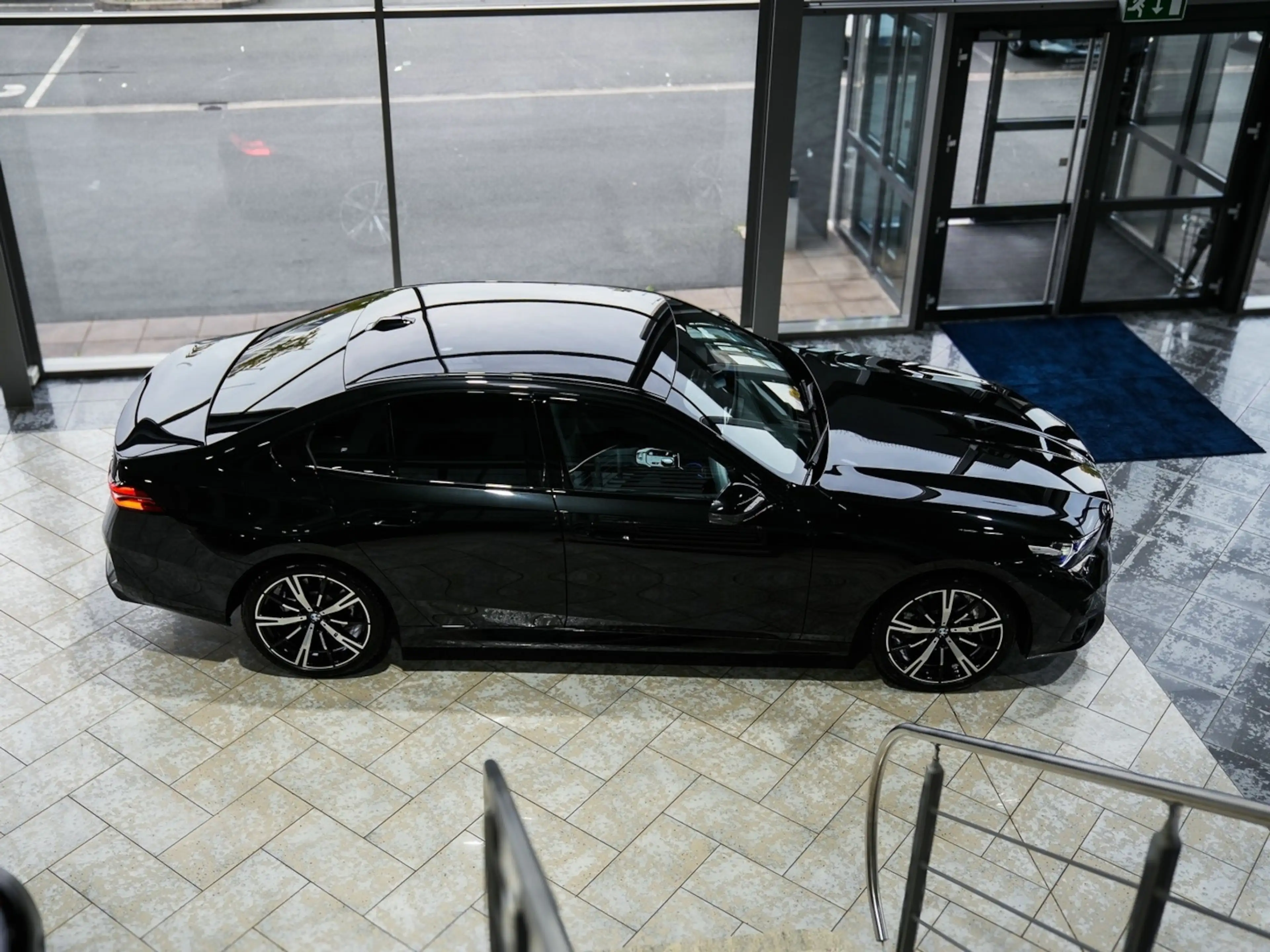 BMW 520 520d xDrive M Sport AHK 20LM Harman Kamera — photo 9
