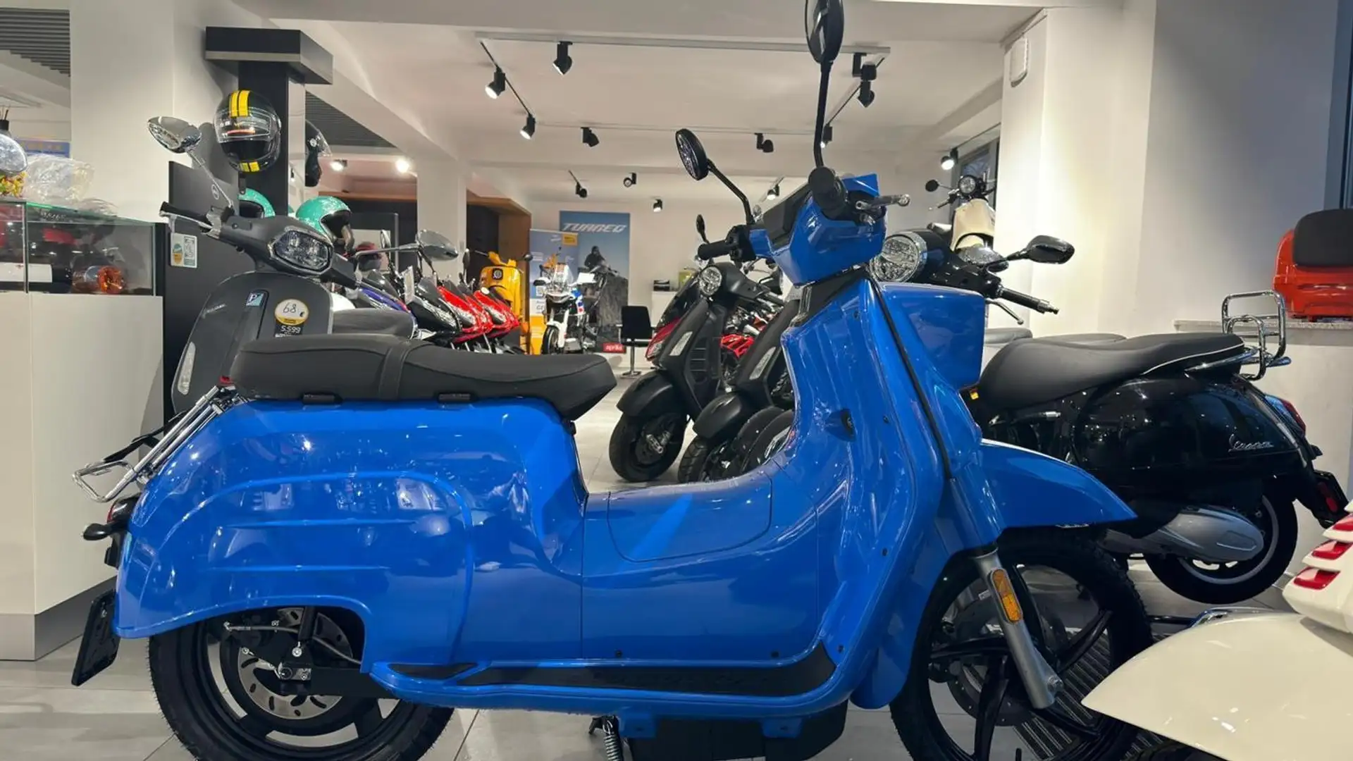 Govecs e Schwalbe 45 km/h 1 tragbares Lithium-Akku Blau - 1