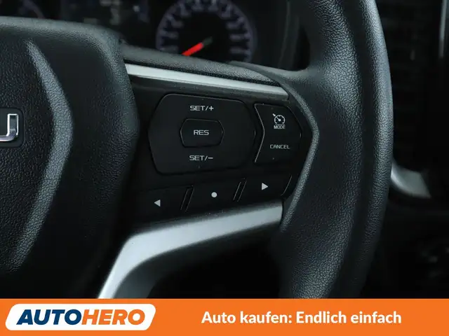 Isuzu D-Max view 24