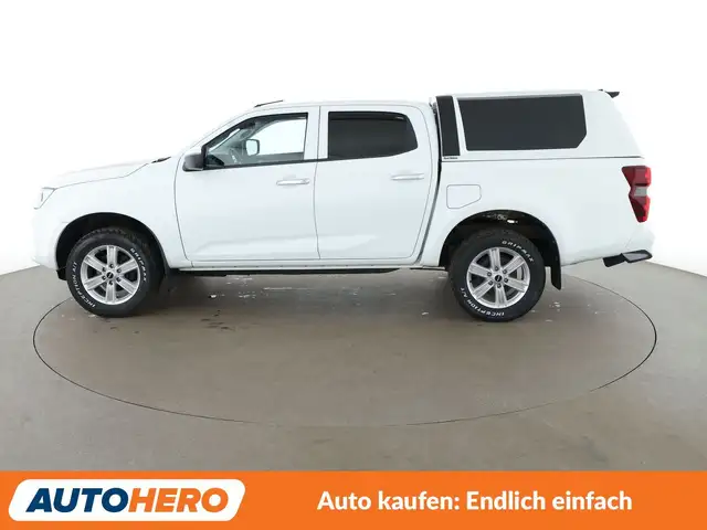 Isuzu D-Max view 3