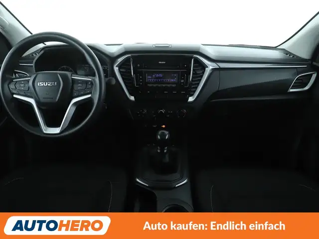 Isuzu D-Max view 12