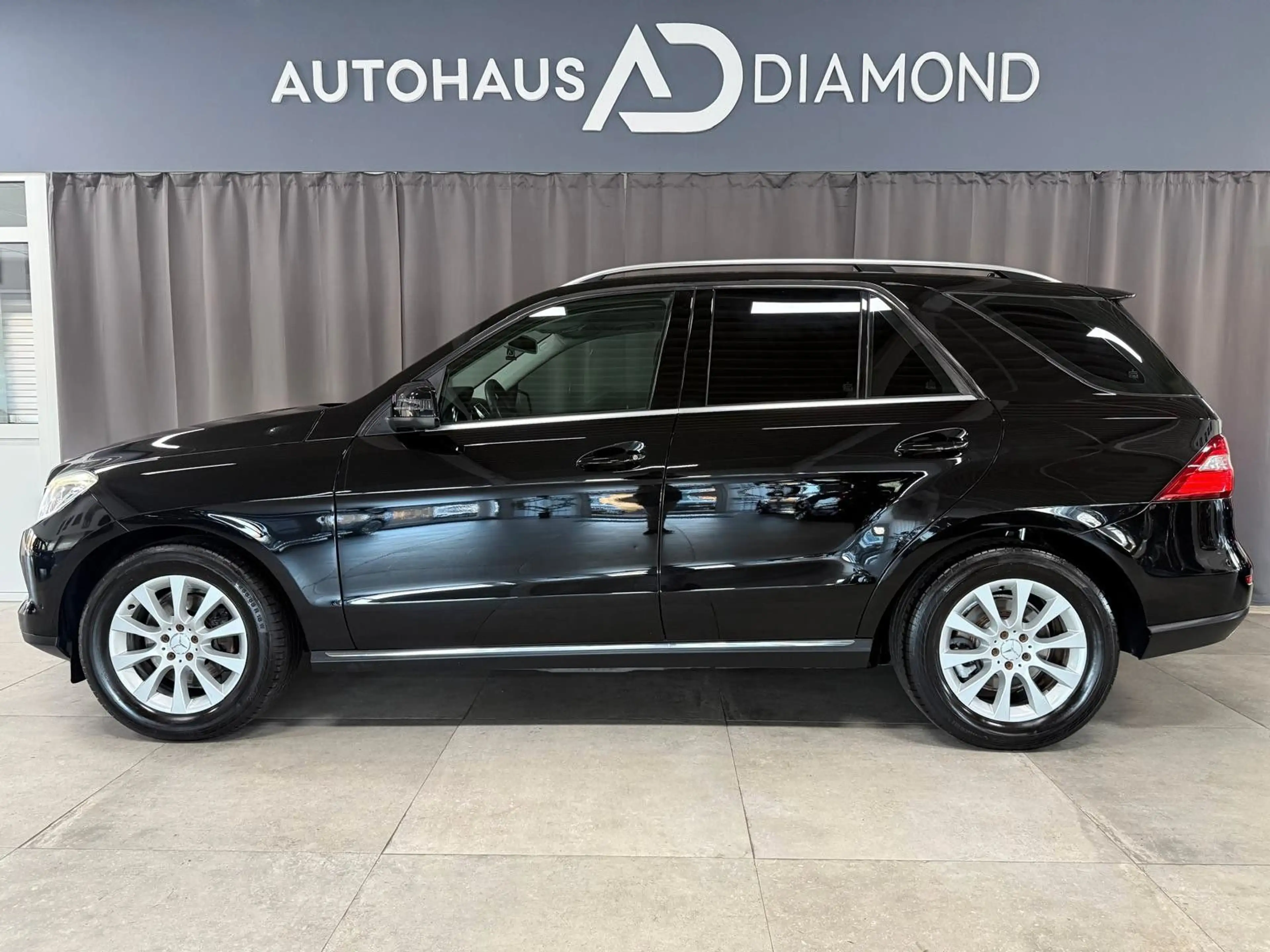 Mercedes-Benz ML 350 BlueTec* 4-MATIC * KAMERA * LUFTFAHRWERK * — photo 8