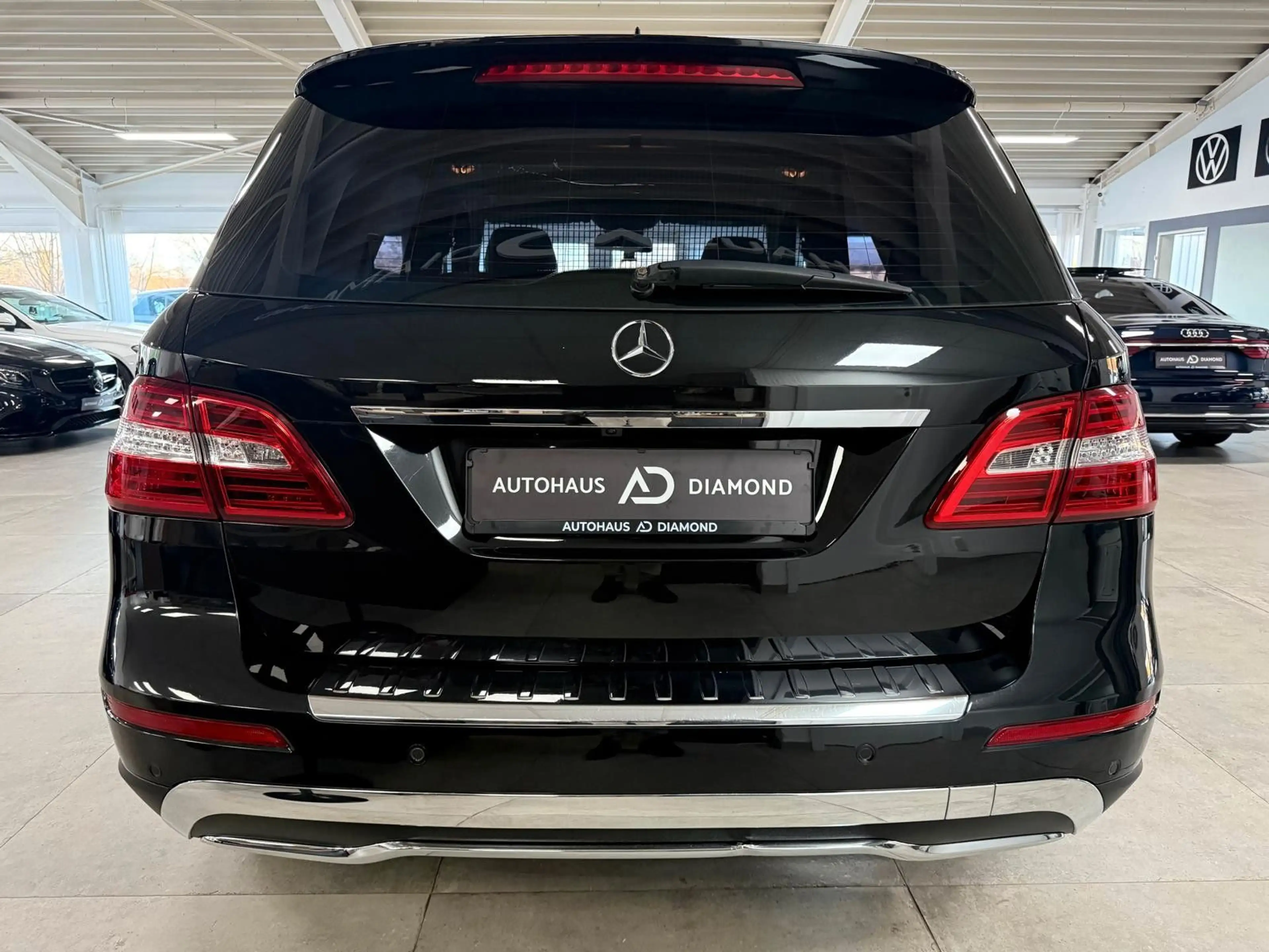 Mercedes-Benz ML 350 BlueTec* 4-MATIC * KAMERA * LUFTFAHRWERK * — photo 11