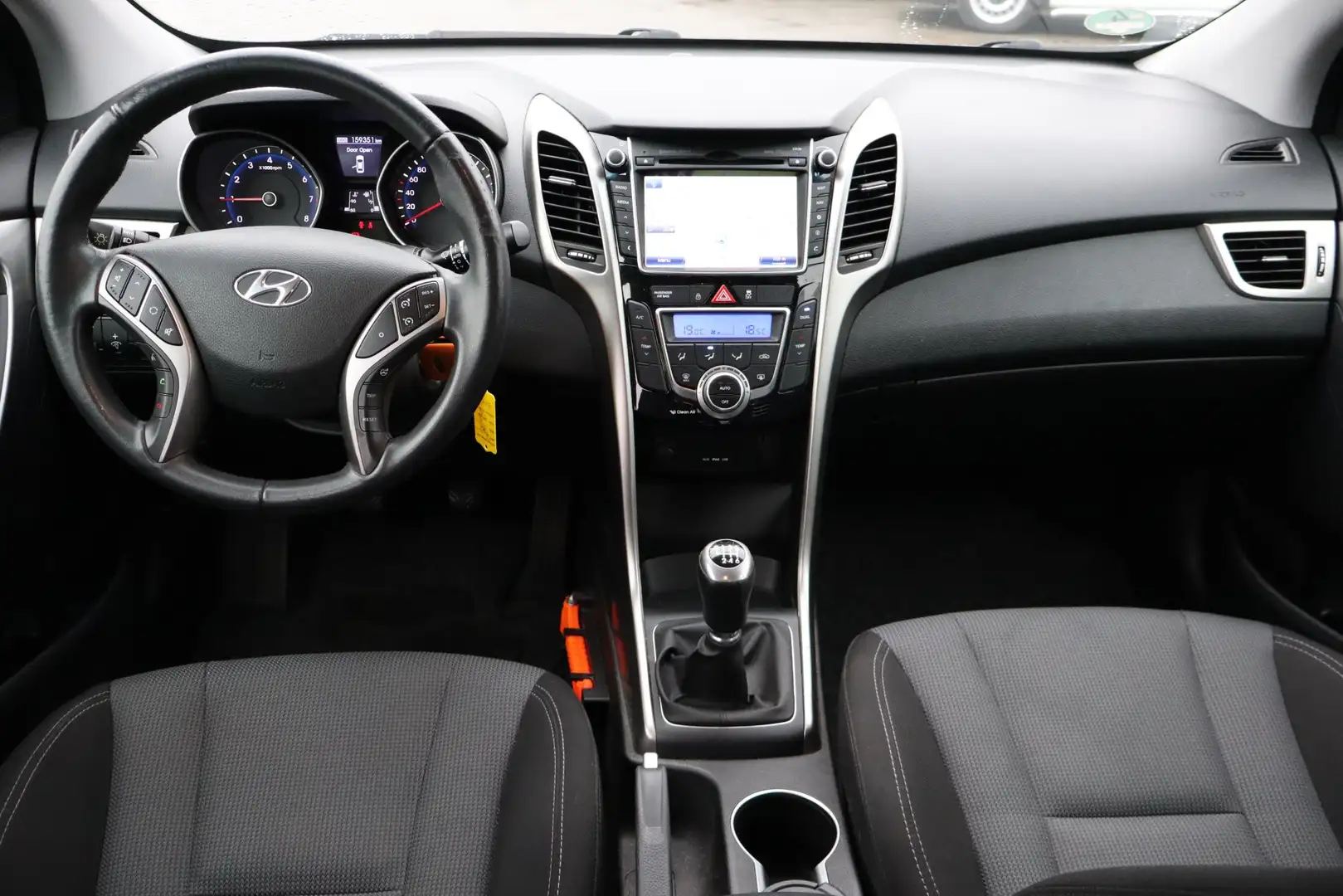 Hyundai i30 1.6 GDI i-Vision Navigatie, Camera, Cruise control Gris - 2