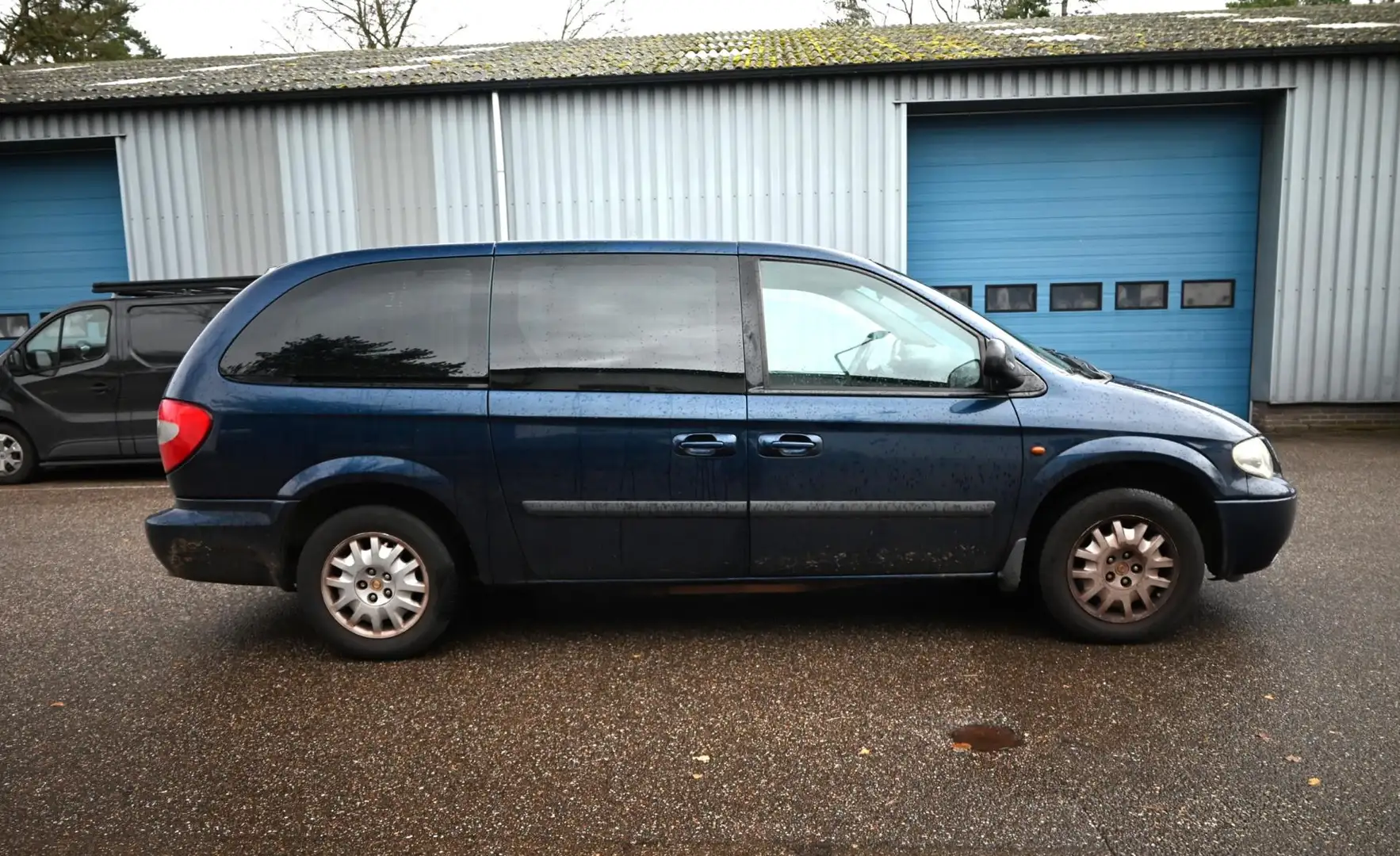 Chrysler Grand Voyager 3.3i V6 SE Luxe Aut. 7 Persoons Airco Cruise Contr Blauw - 2