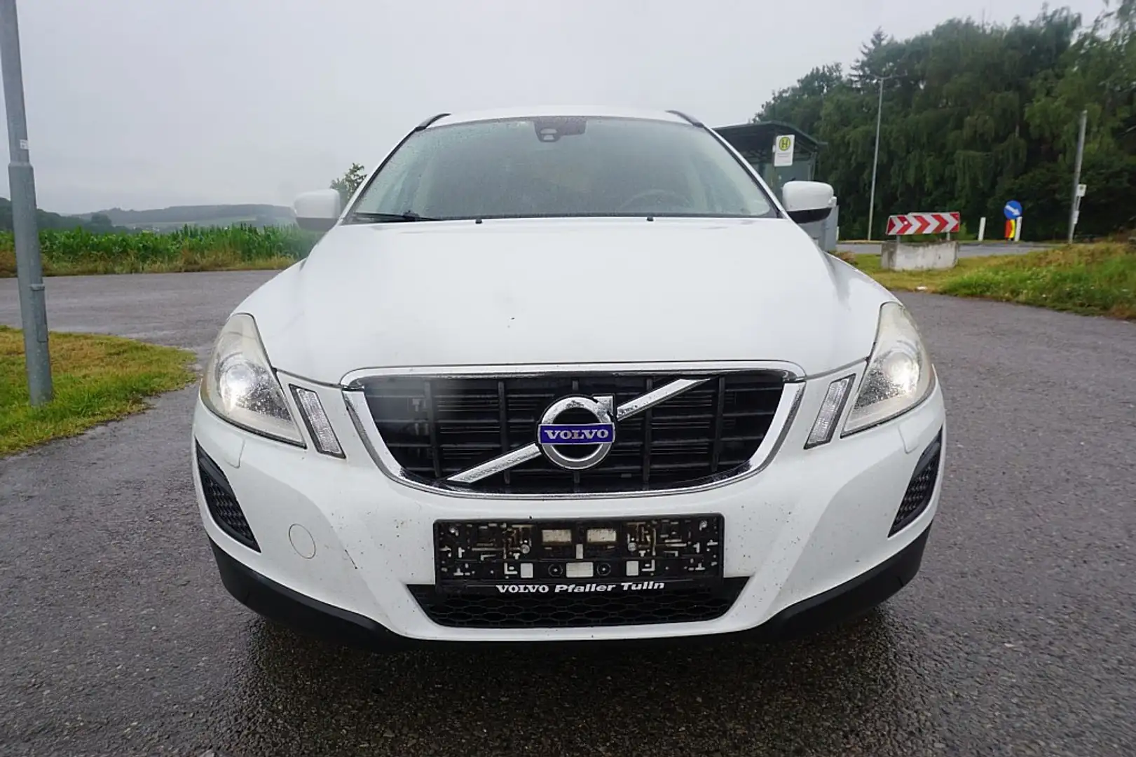 Volvo XC60 D5 AWD Momentum Blanc - 1