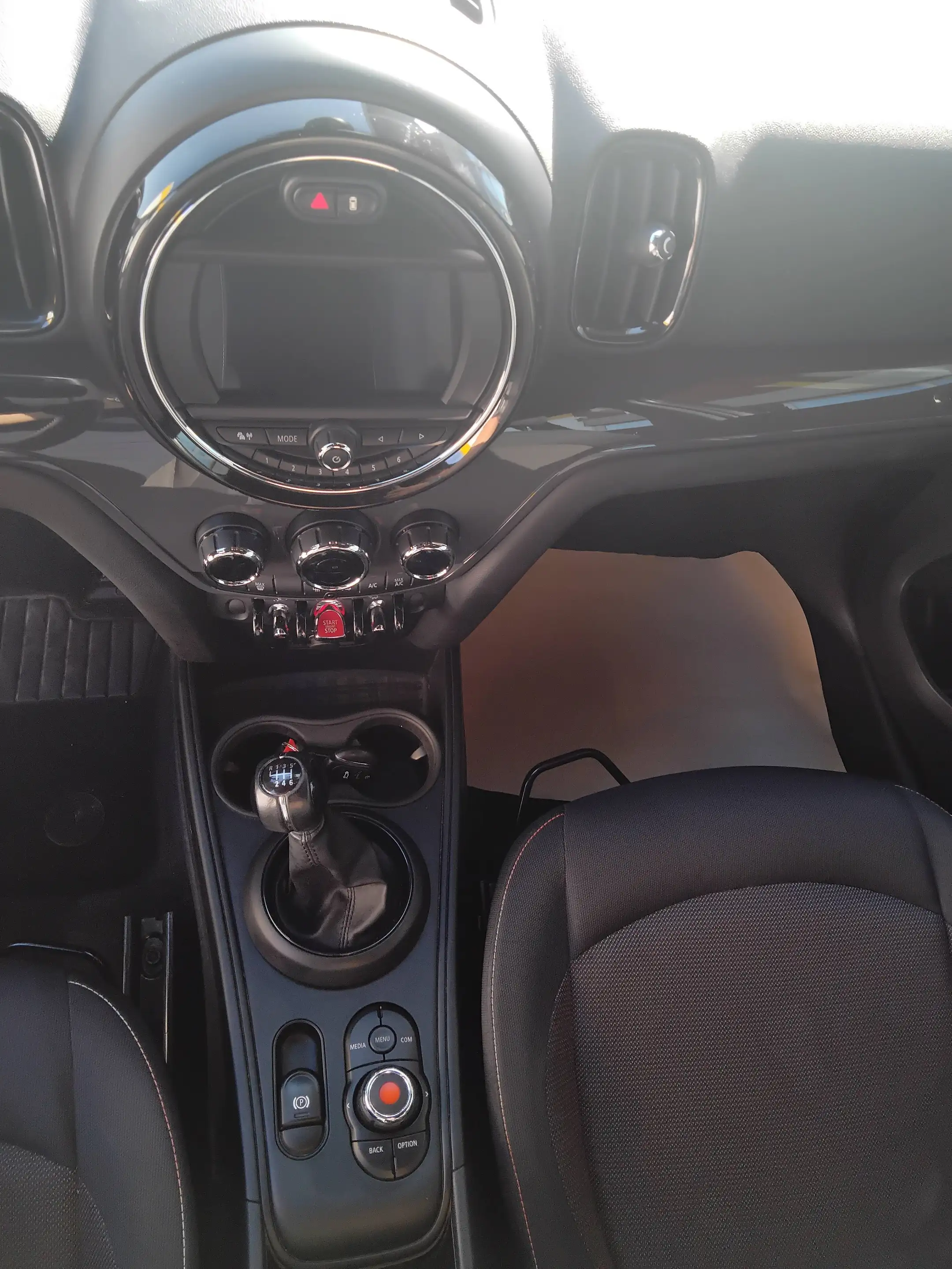 MINI One Countryman One — photo 8