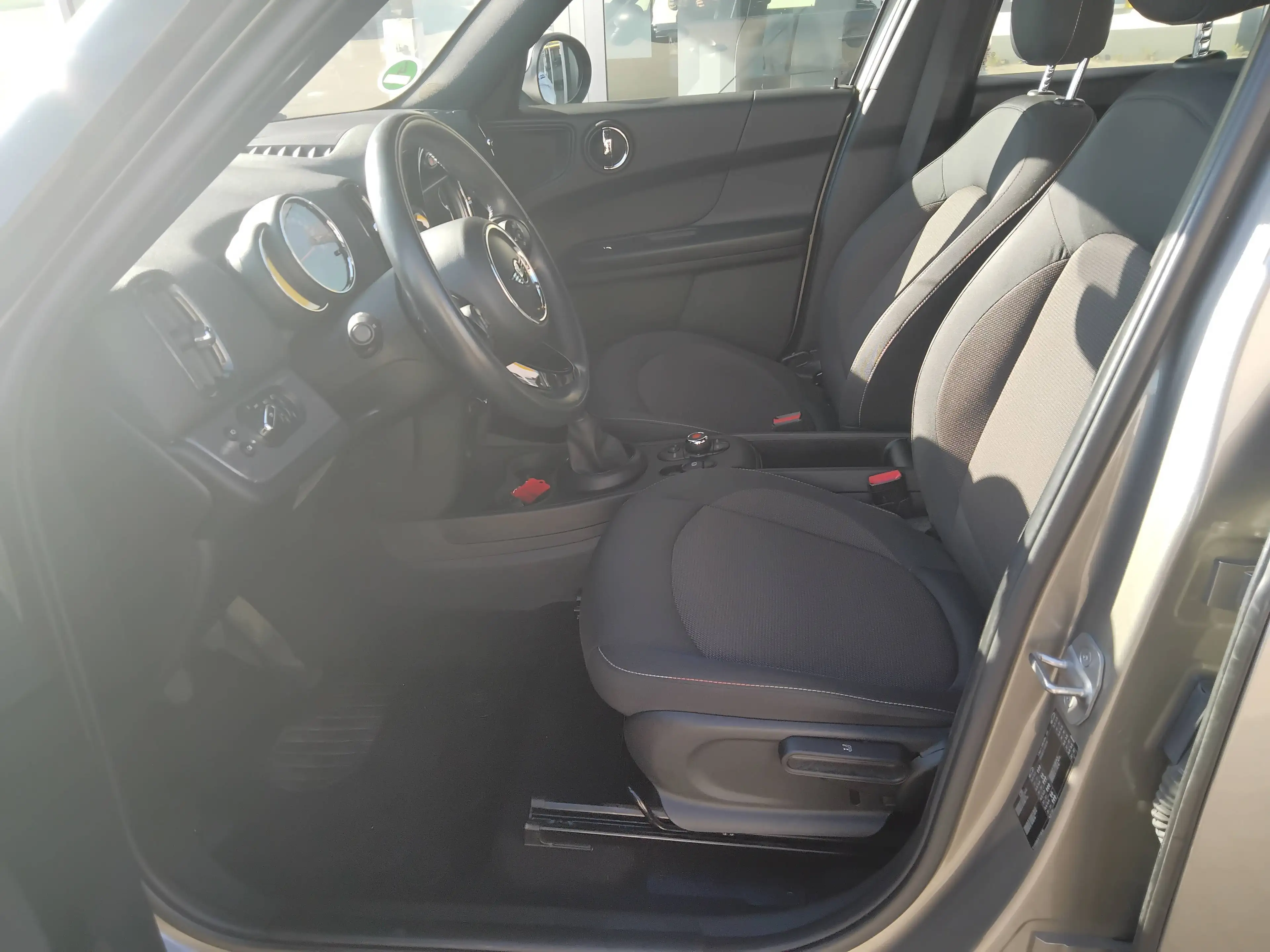 MINI One Countryman One — photo 14