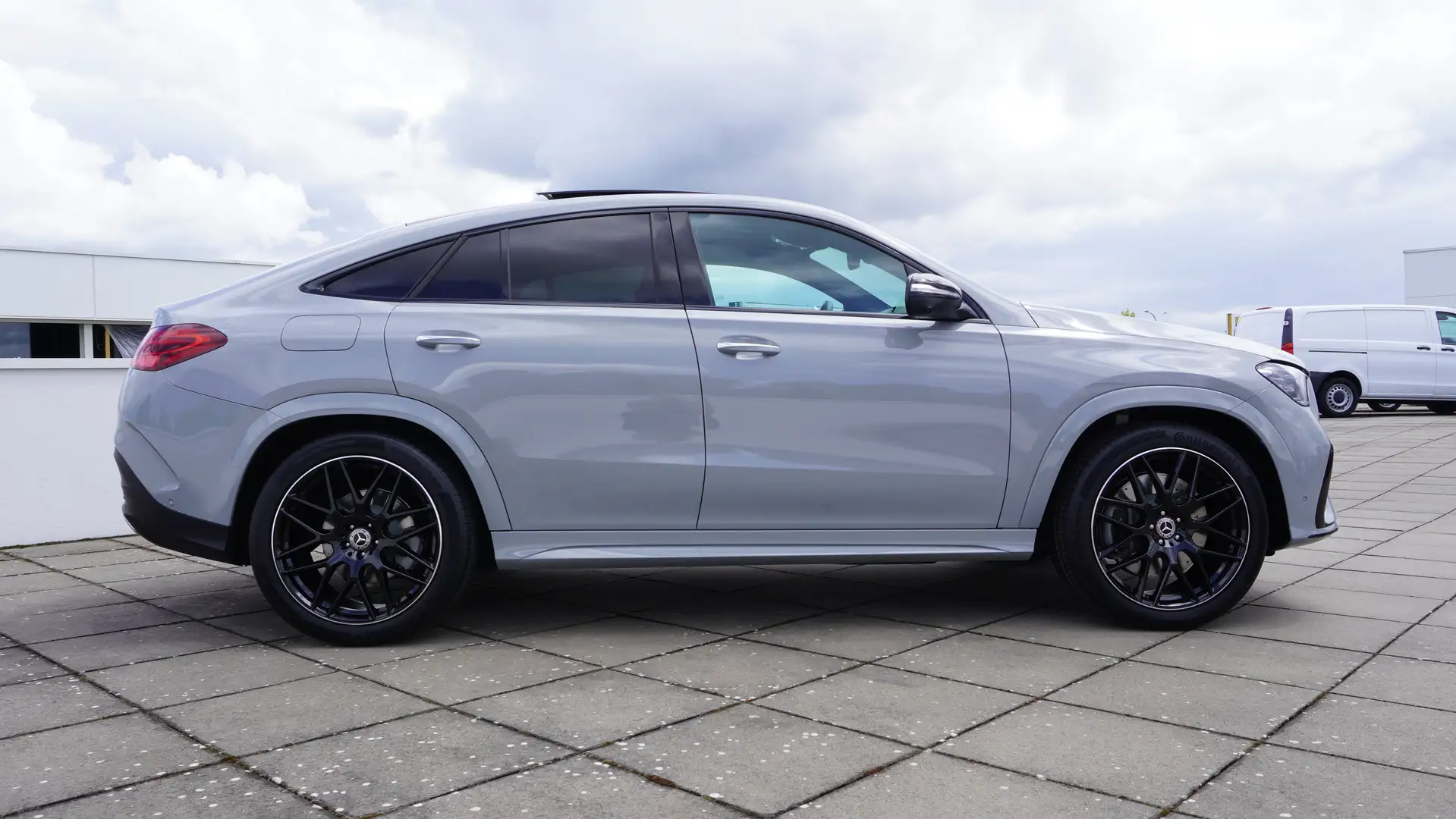 Mercedes-Benz GLE 400 GLE 400 e 4Matic 9G-TRONIC AMG/ 21gr Co2 WLTP Gris - 2