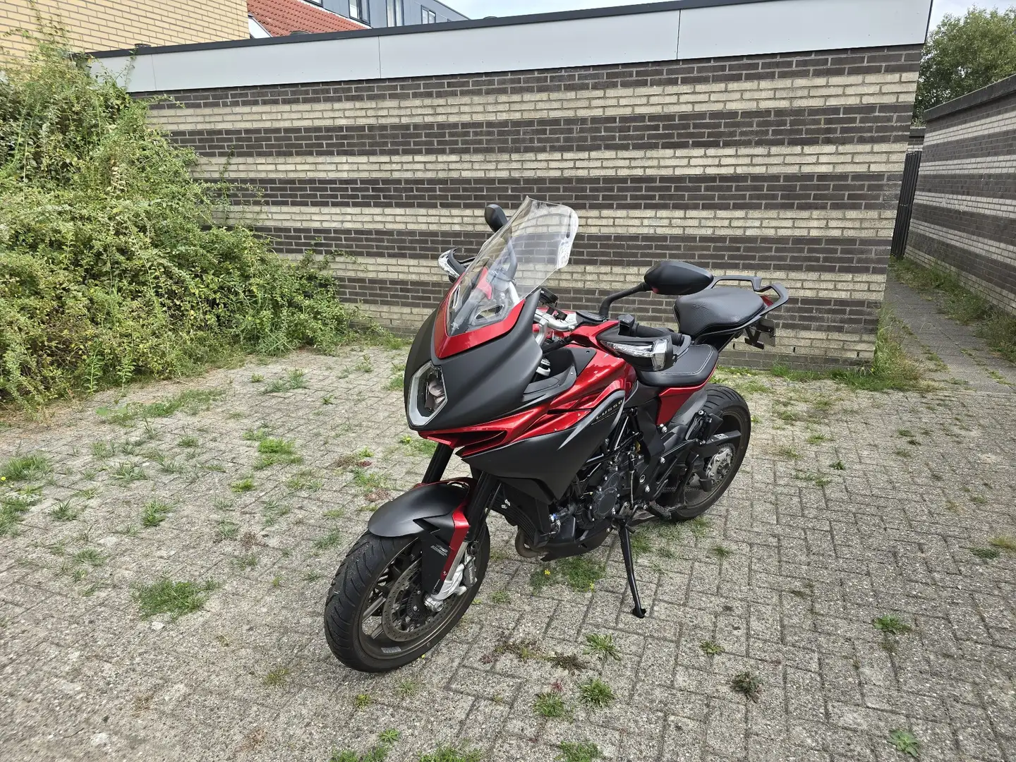 MV Agusta Turismo Veloce 800 Lusso SCS Rouge - 1