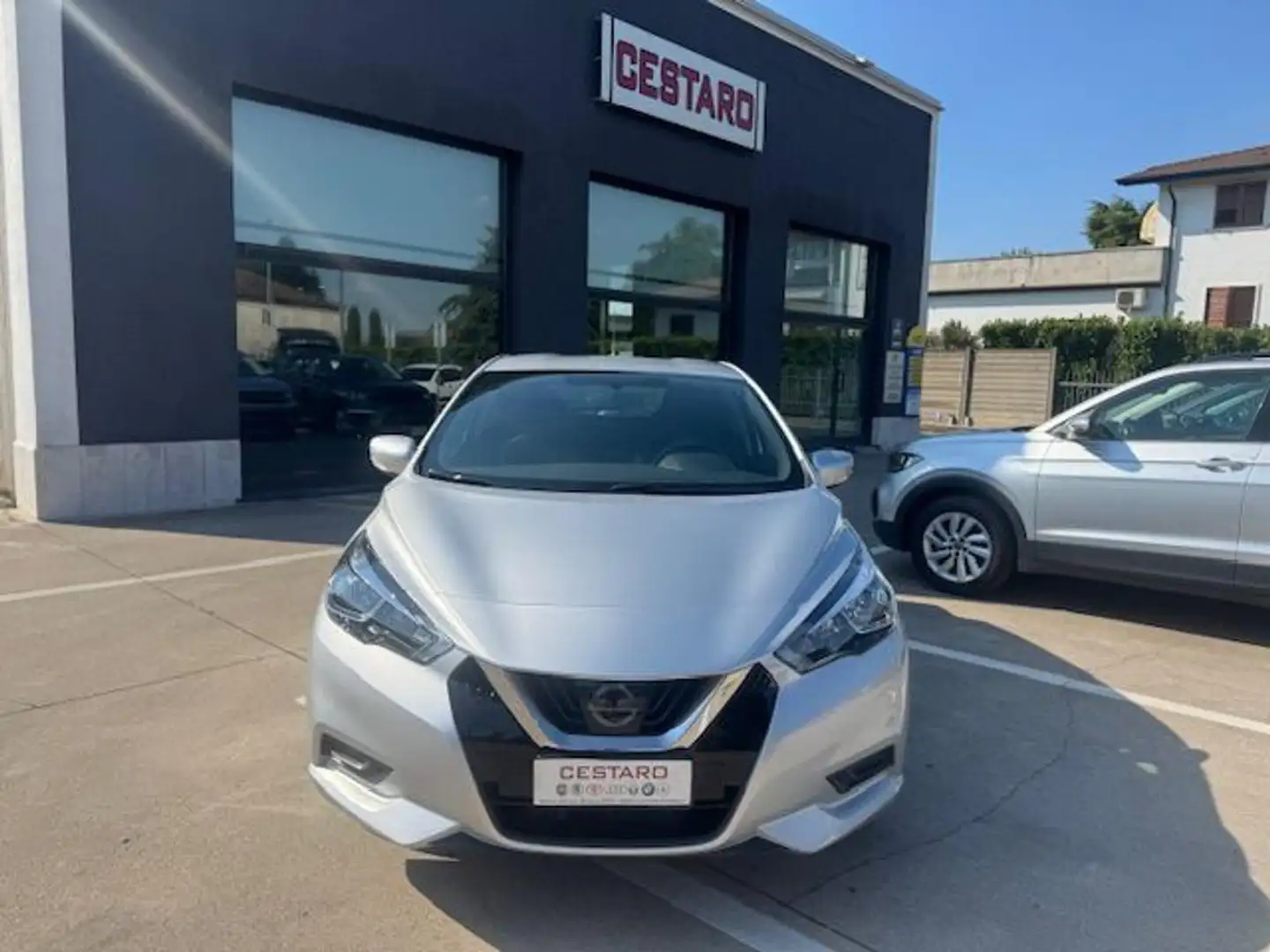 Nissan Micra 1.0L 12V 5 porte Acenta Grey - 1