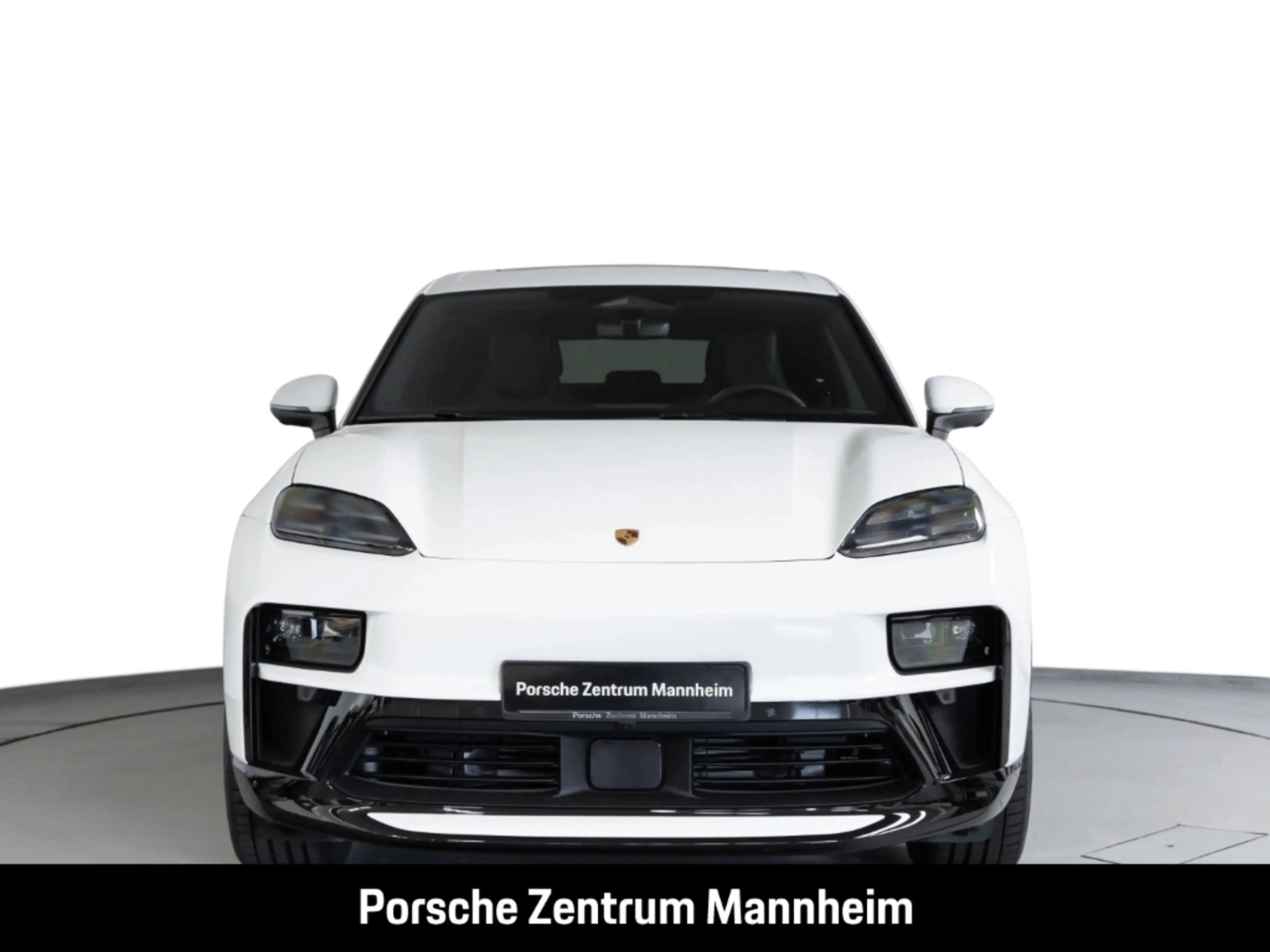 Porsche Macan Pano SportDesign Luftfederung 360°Abstandstempomat — photo 6