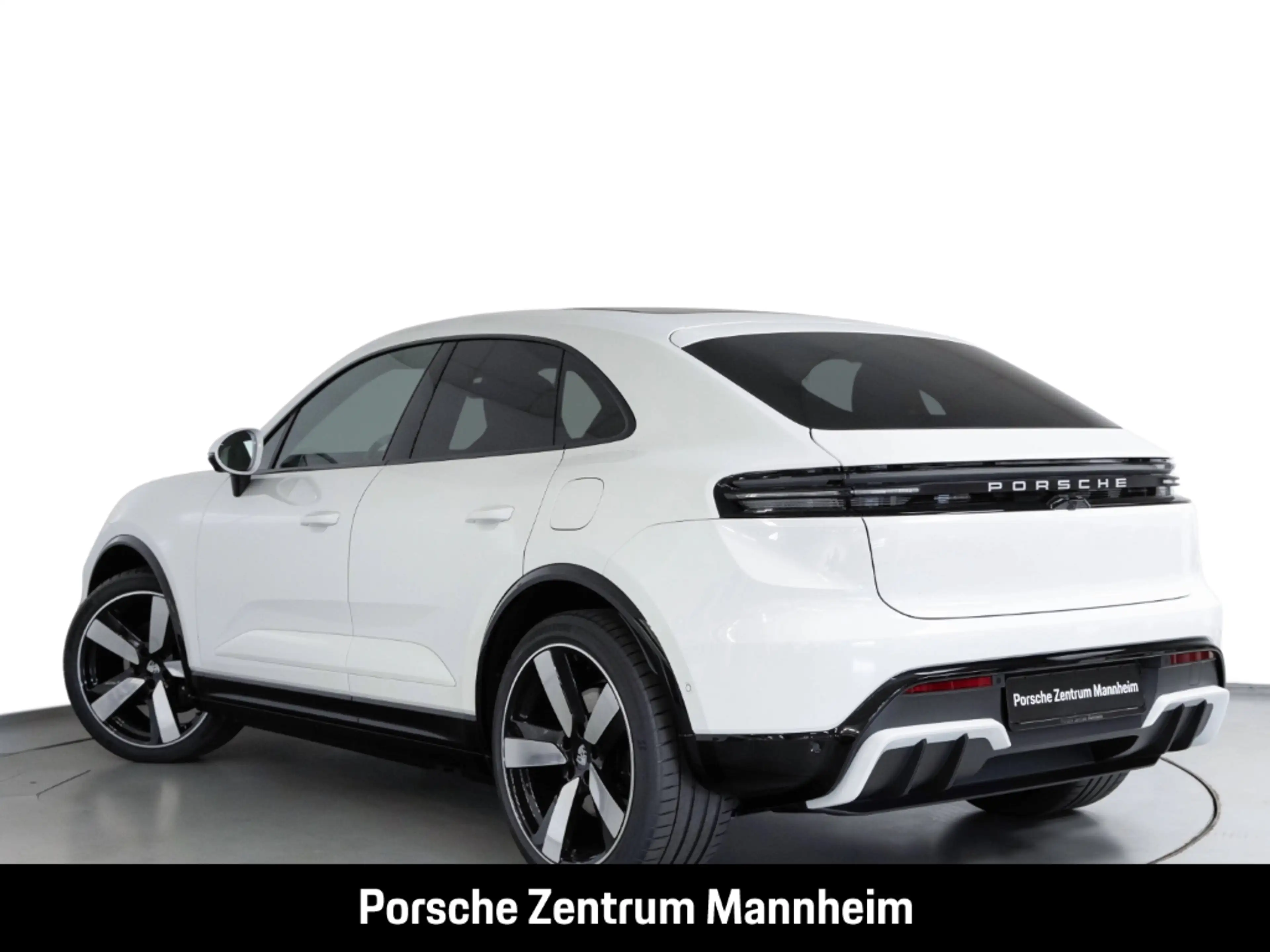 Porsche Macan Pano SportDesign Luftfederung 360°Abstandstempomat — photo 3