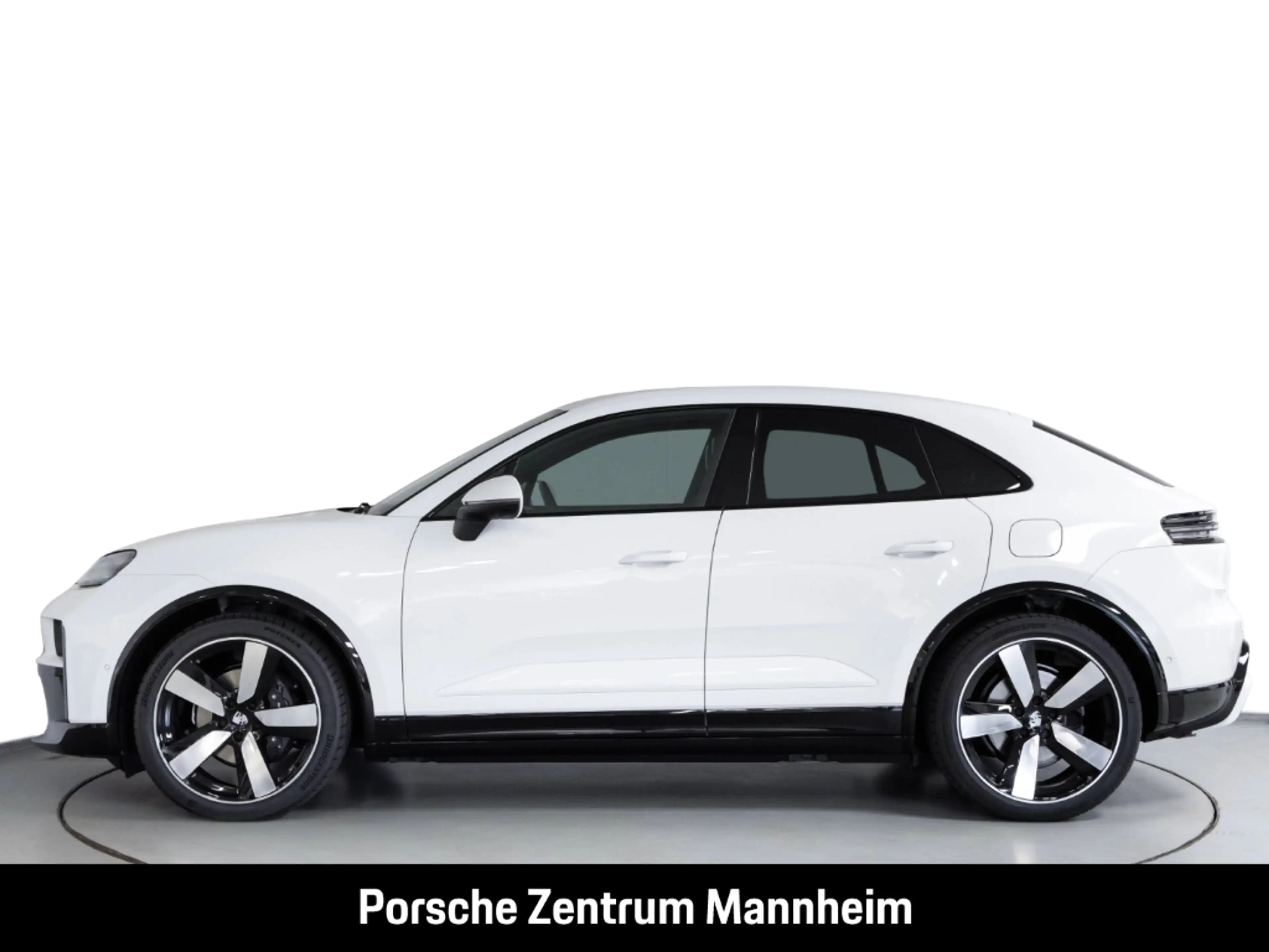 Porsche Macan Pano SportDesign Luftfederung 360°Abstandstempomat — photo 2