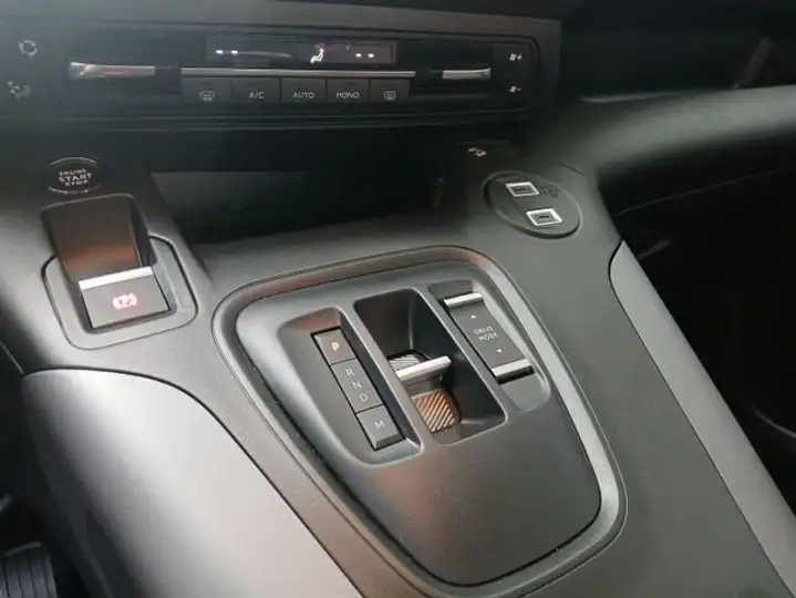 Citroën Berlingo Talla M BlueHDi S&S 6v MAX 2026, foto 7