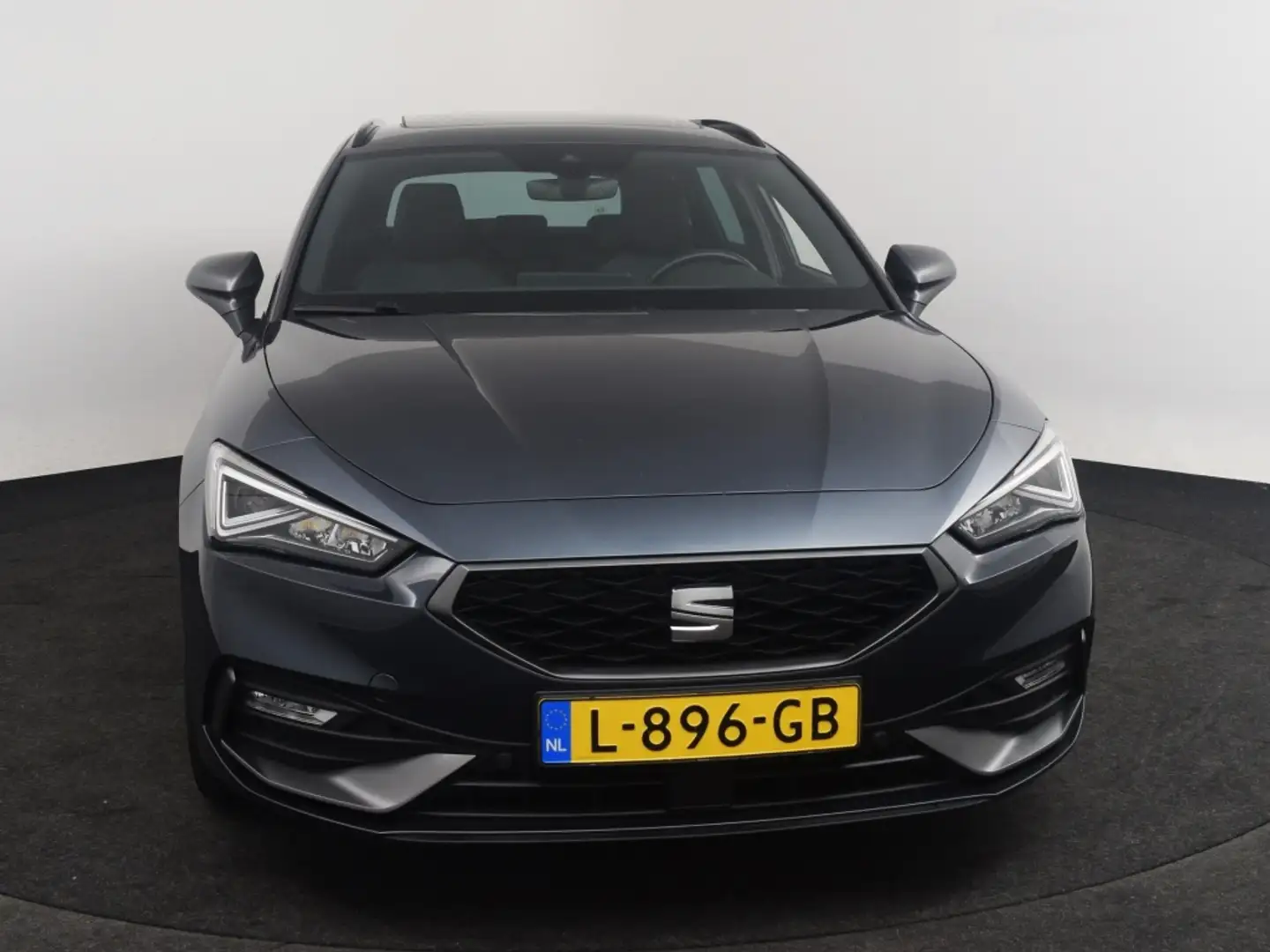 SEAT Leon Sportstourer 1.5 eTSI FR Launch Edition DSG | Schu Gris - 2
