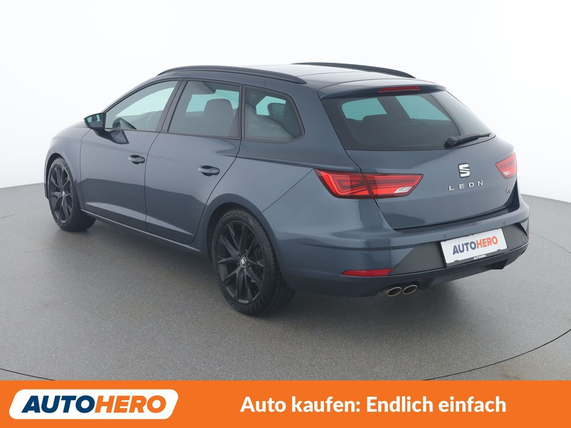 SEAT Leon 1.5 TSI ACT FR Black Edition Plus — photo 4