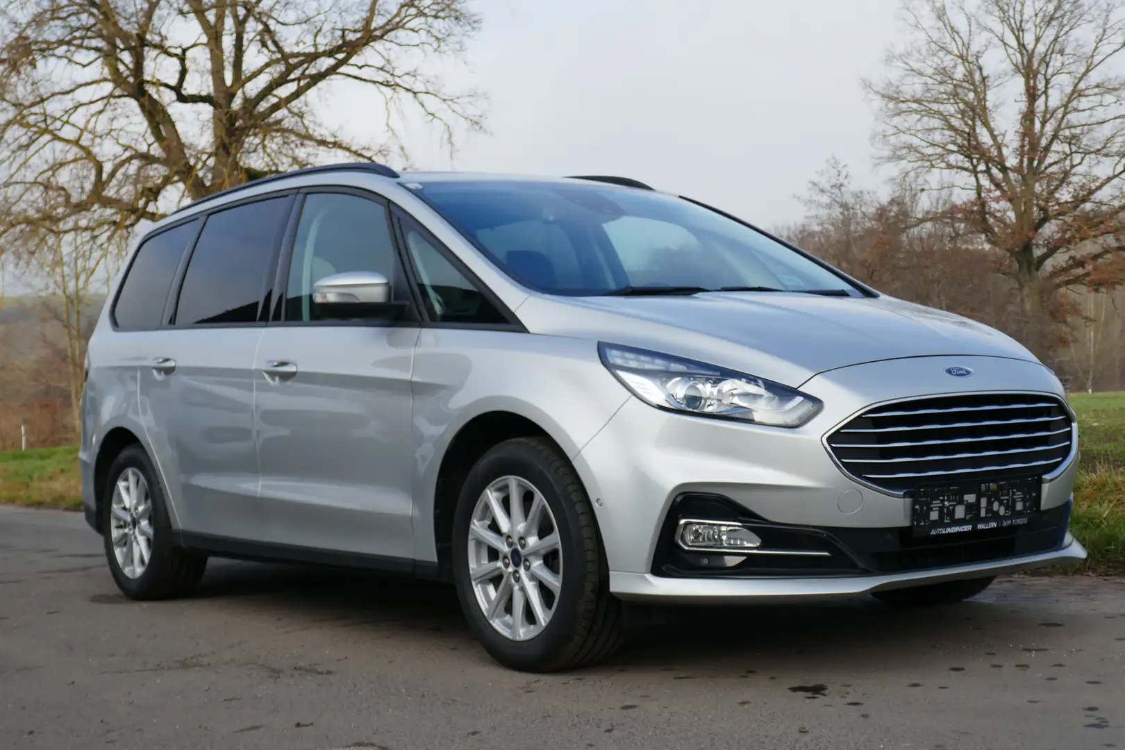 Ford Galaxy Hybrid Business Silber - 1