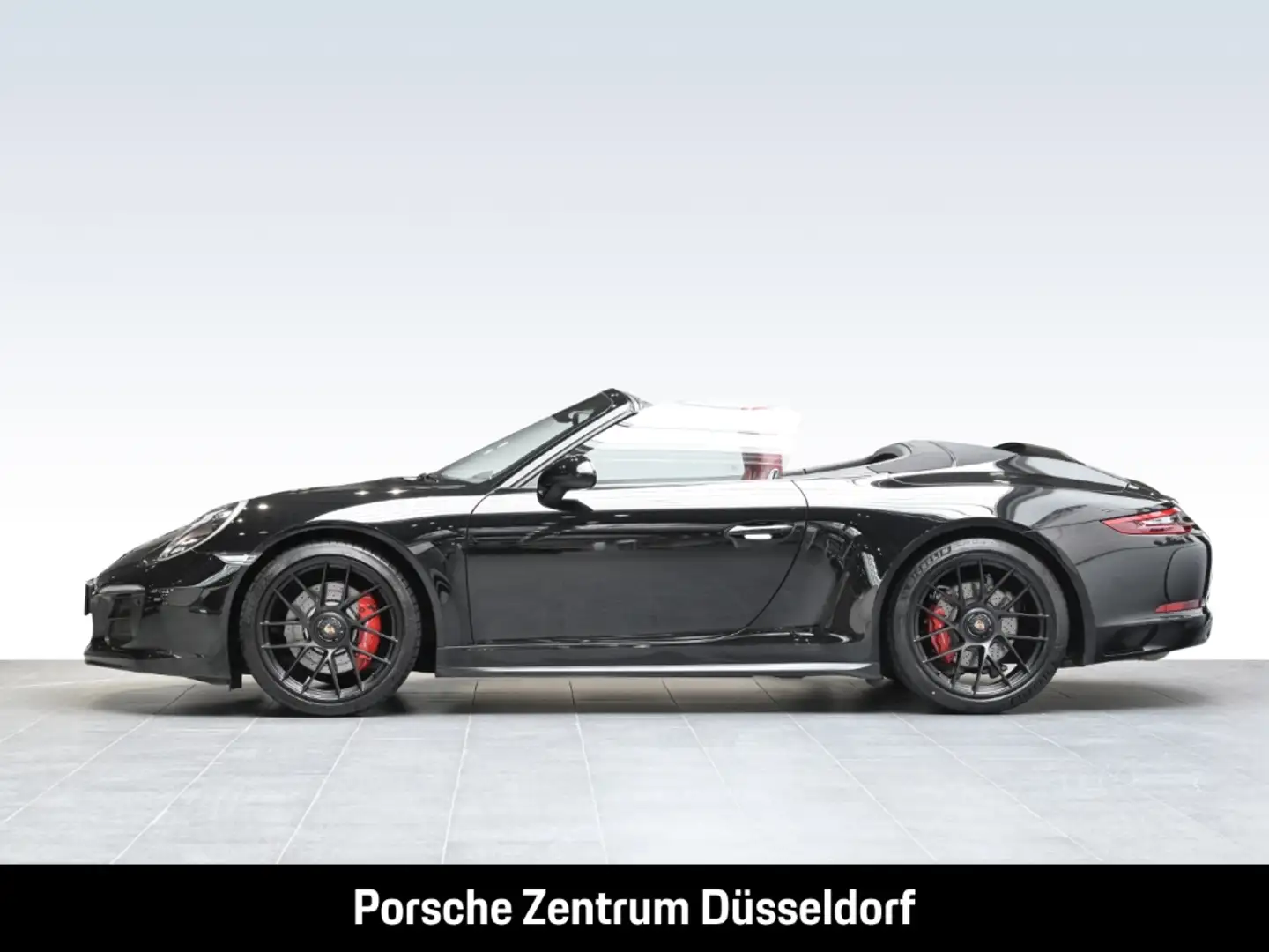 Porsche 991 911 Carrera 4 GTS Cabriolet BOSE Sportabgas Schwarz - 2