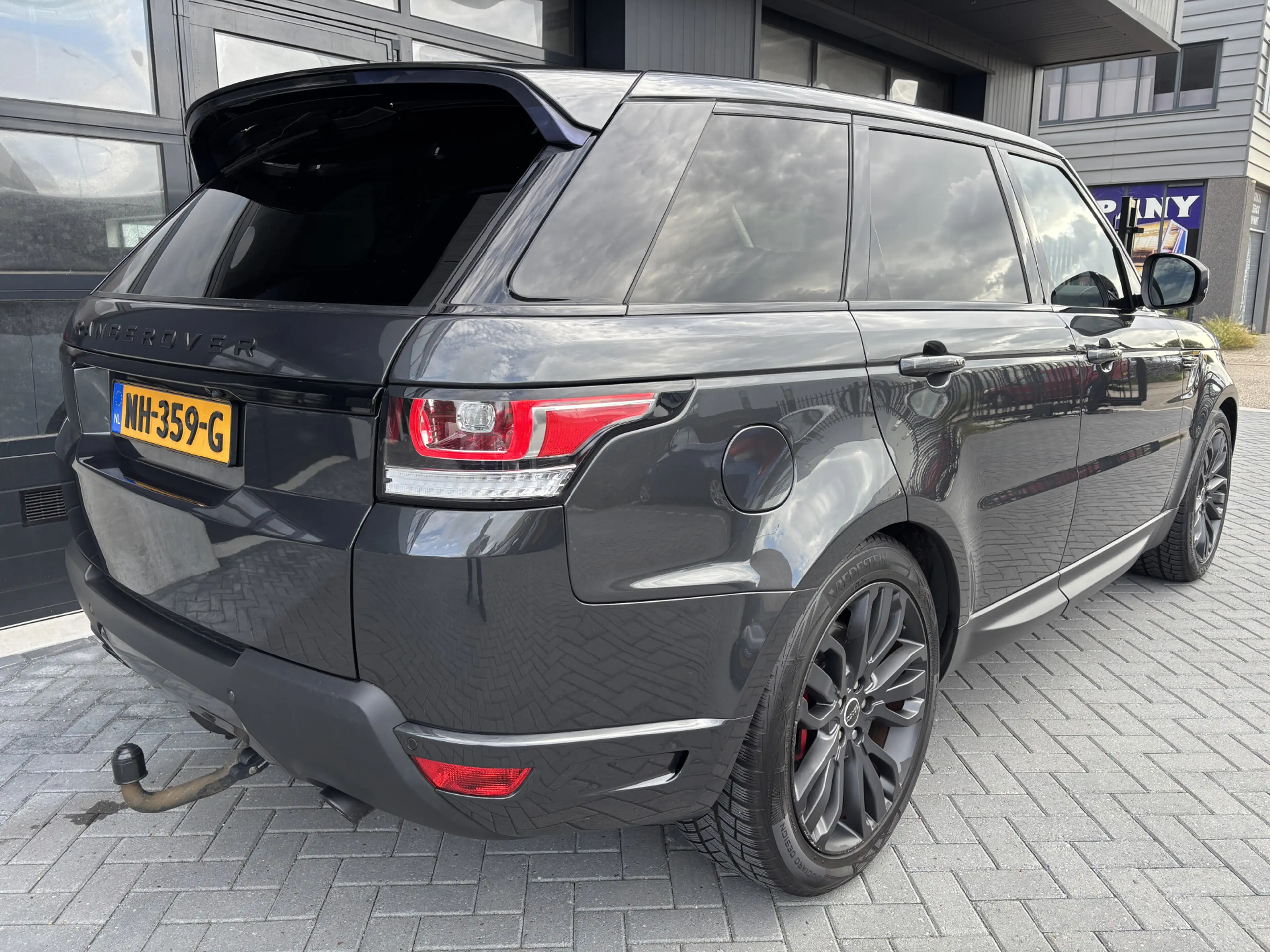 Land Rover Range Rover Sport 3.0 SDV6 Meridian Head-Up Standverwarming — photo 3