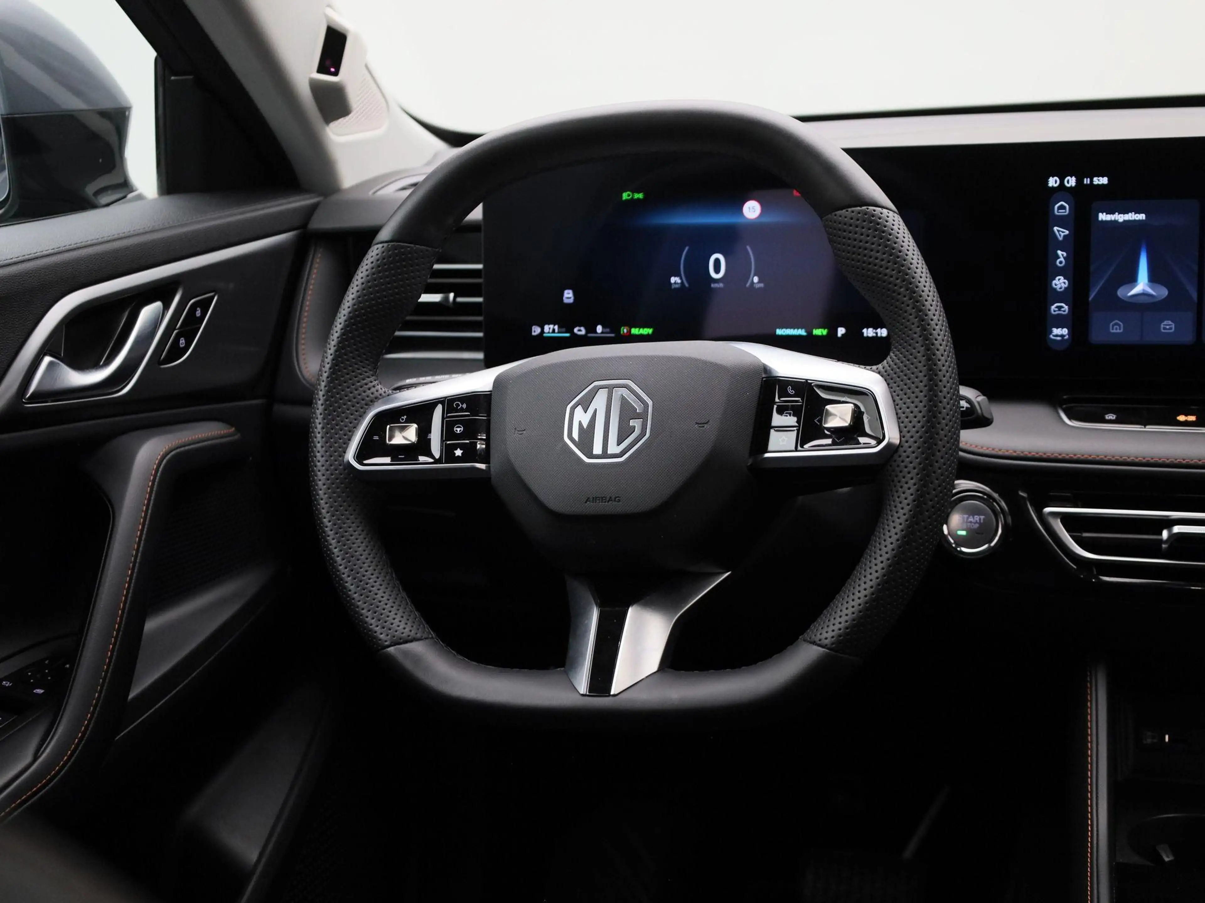 MG HS 1.5 PHEV 272pk Aut. Luxury — photo 11