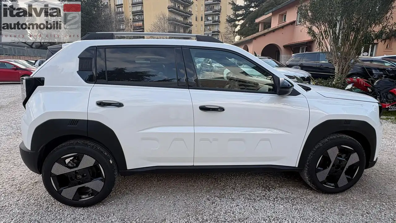 Fiat Grande Panda Hybrid La Prima 1.2 110cv 10KM 12MESI DI GARANZIA 4