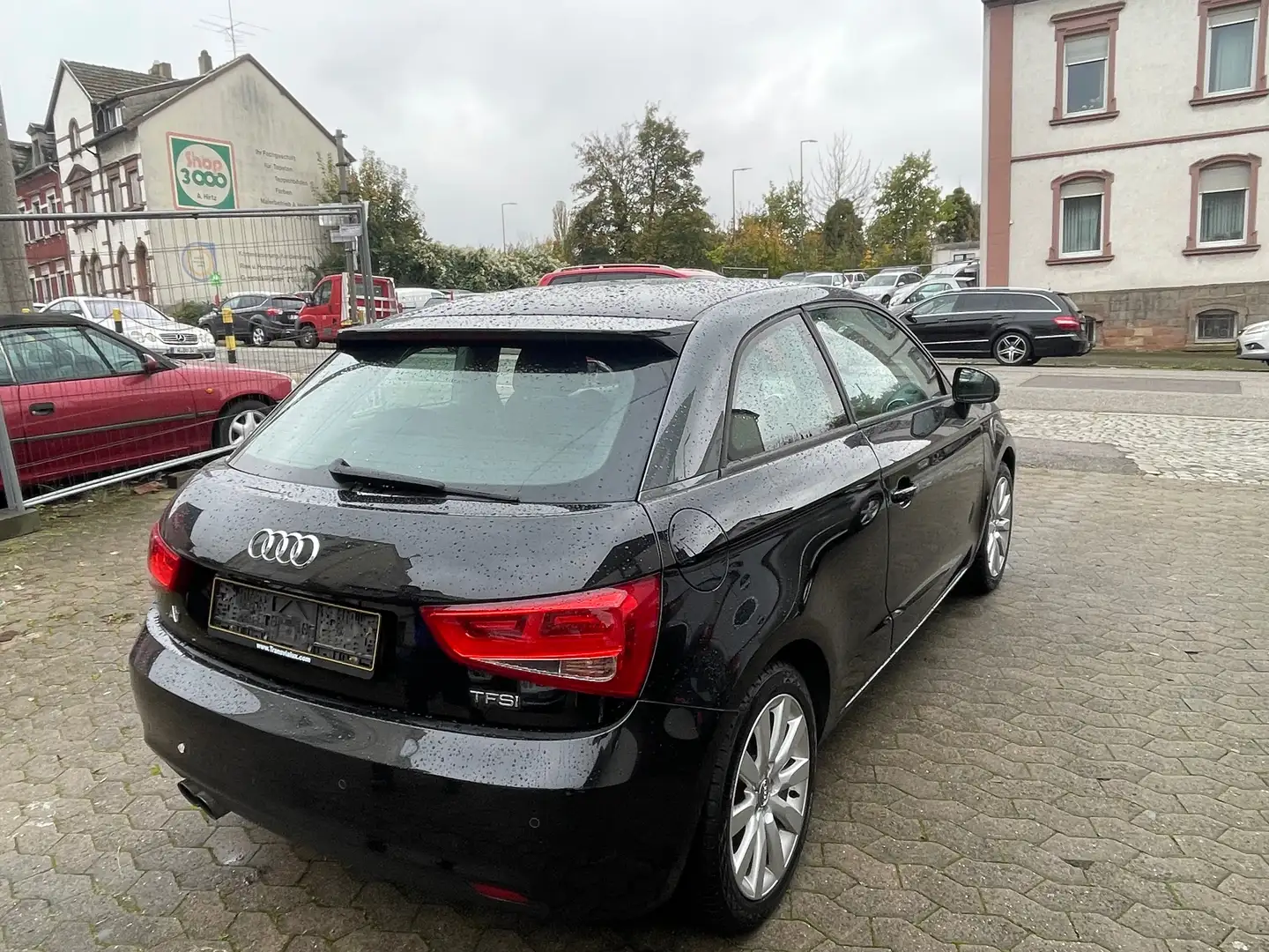 Audi A1 ambition mit neue TÜV Schwarz - 2