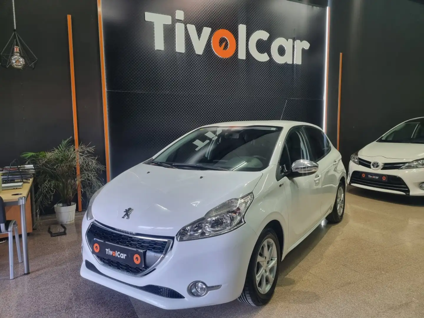 Peugeot 208 1.6 BlueHDi Active 75 Blanc - 1