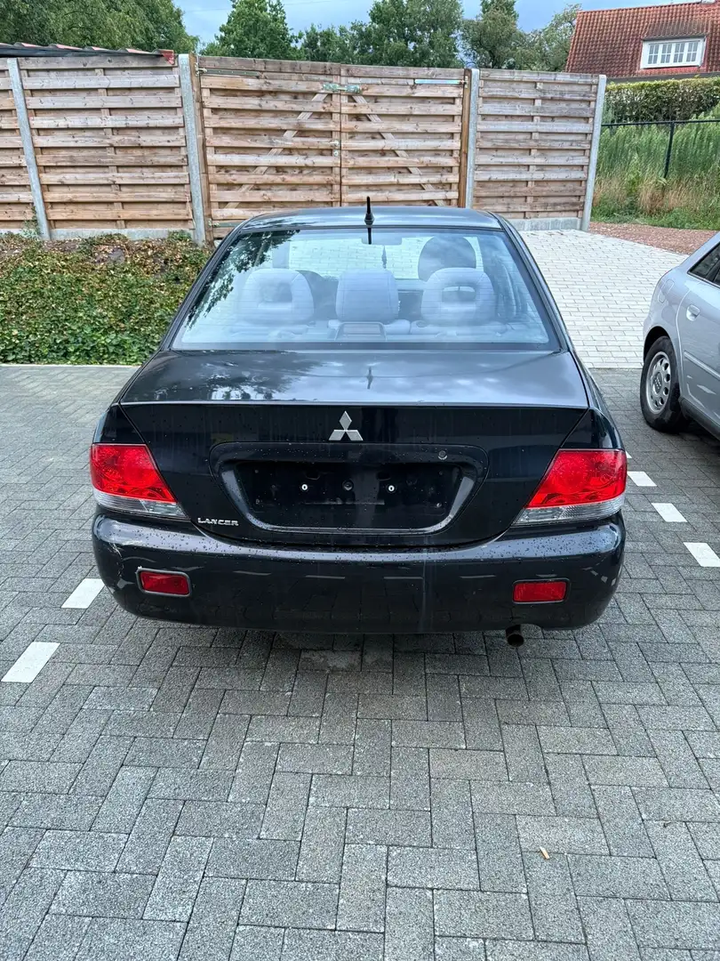 Mitsubishi Lancer 1600 GLXi - 2