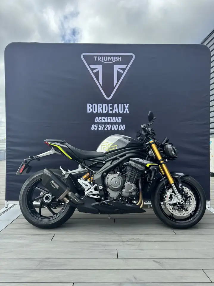 Triumph Speed Triple 1200