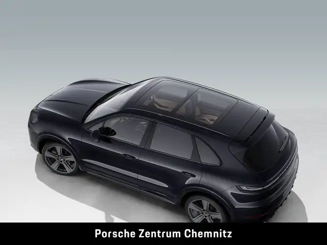 Porsche Cayenne view 4