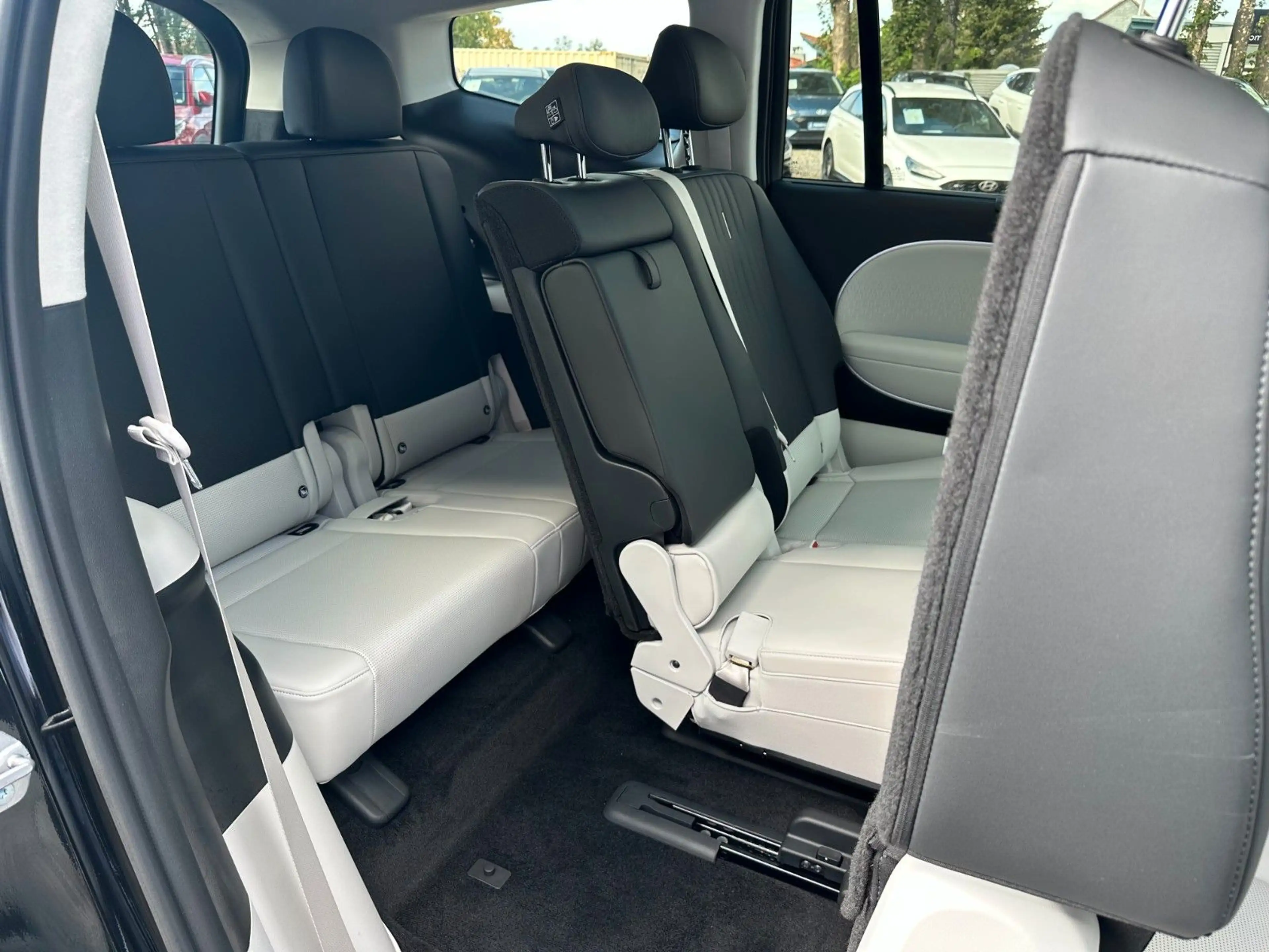 Hyundai IONIQ 9 110 kWh 4WD Calligraphy Reichw.600km — photo 15