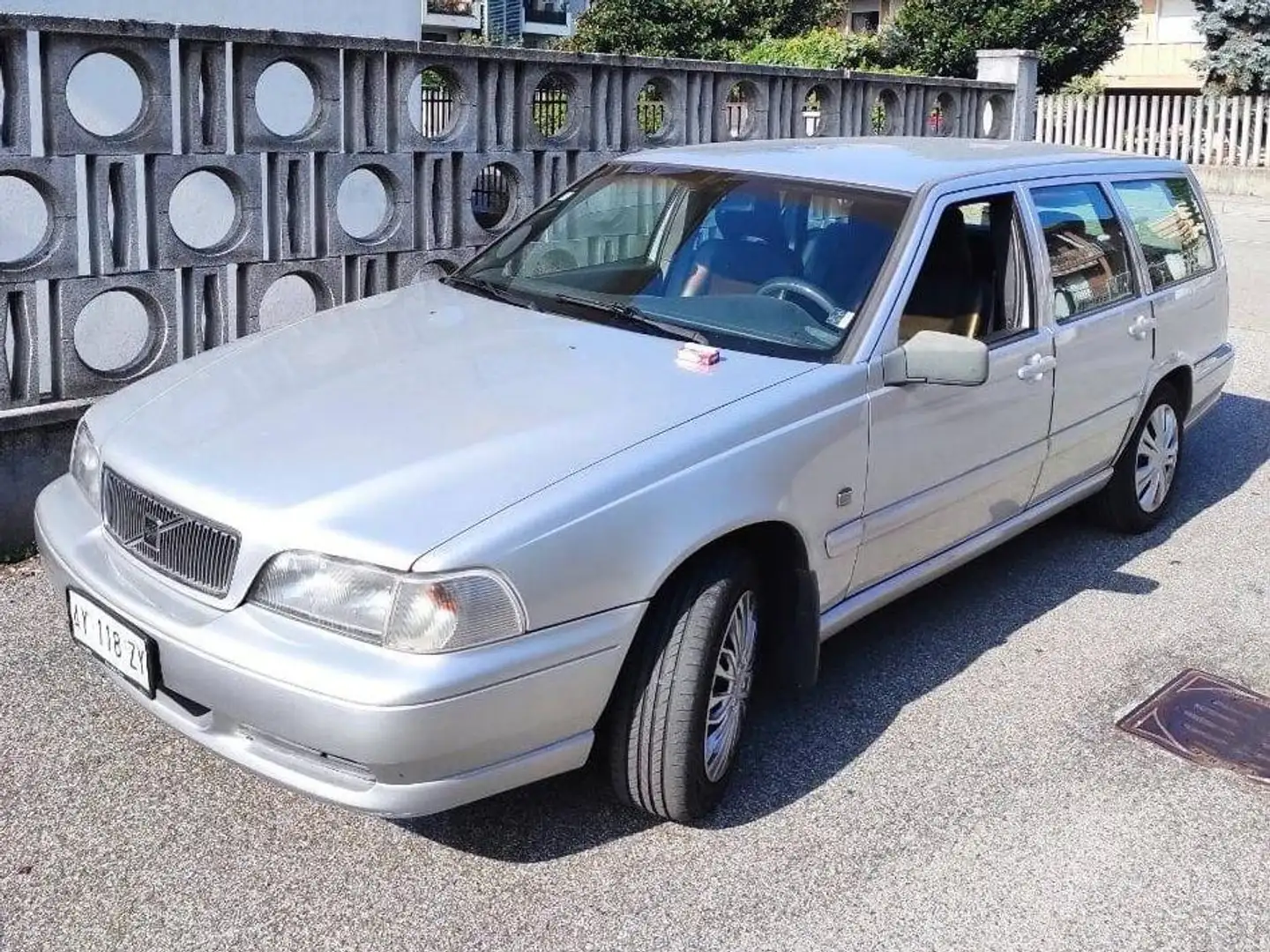 Volvo S70 V70 I 1996 V70 2.0 (advantage) Grau - 1