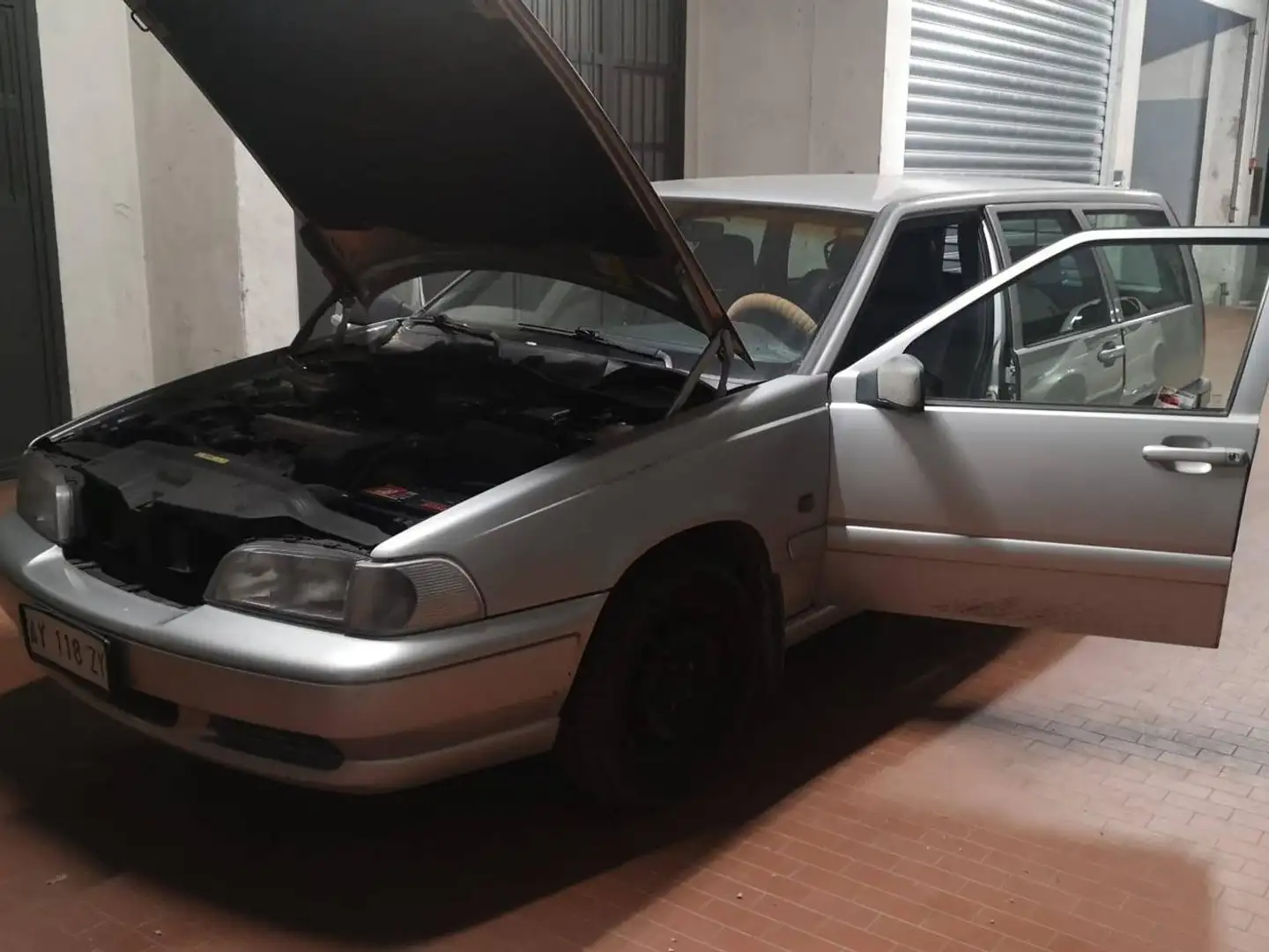 Volvo S70 V70 I 1996 V70 2.0 (advantage) Grau - 2