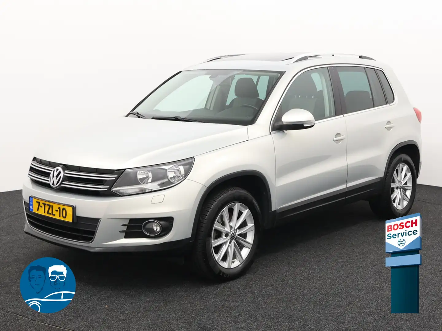 Volkswagen Tiguan 1.4 TSI Comfort&Design Trekhaak panodak airco navi Gris - 1