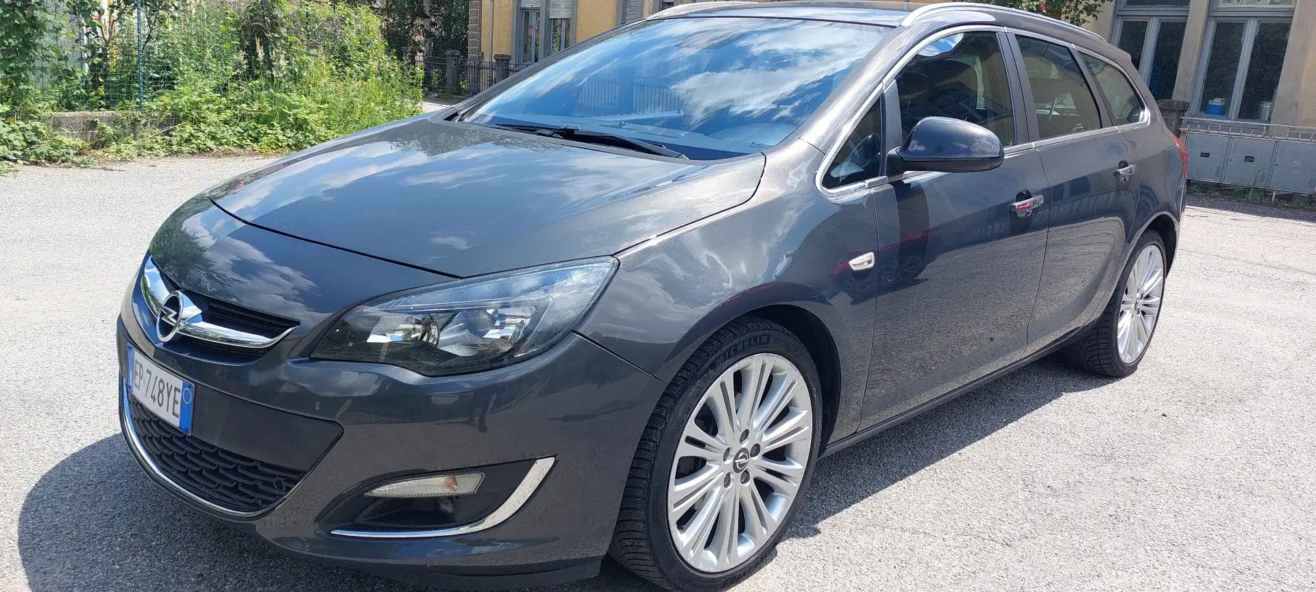 Opel Astra Sports Tourer 1.7 cdti ecoflex Cosmo s&s 130cv - 1