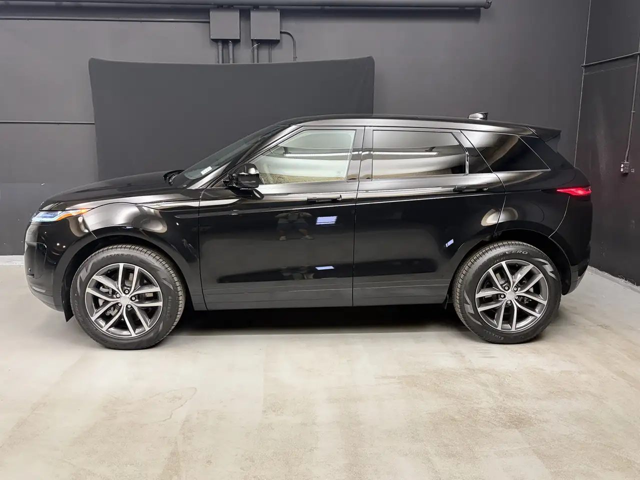 Land Rover Range Rover Evoque photo Land Rover Range Rover Evoque