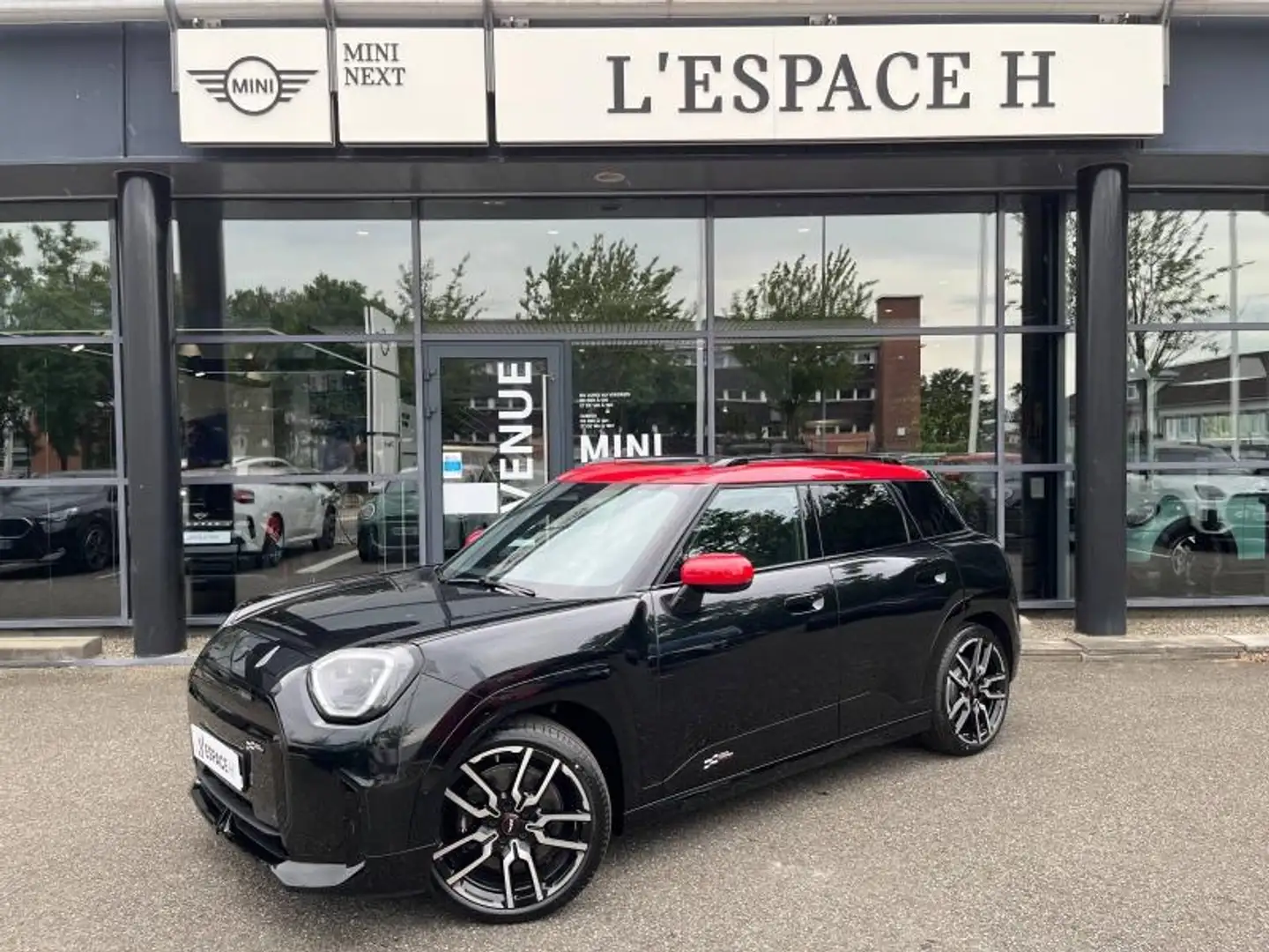 MINI Aceman E 184ch JCW Noir - 1