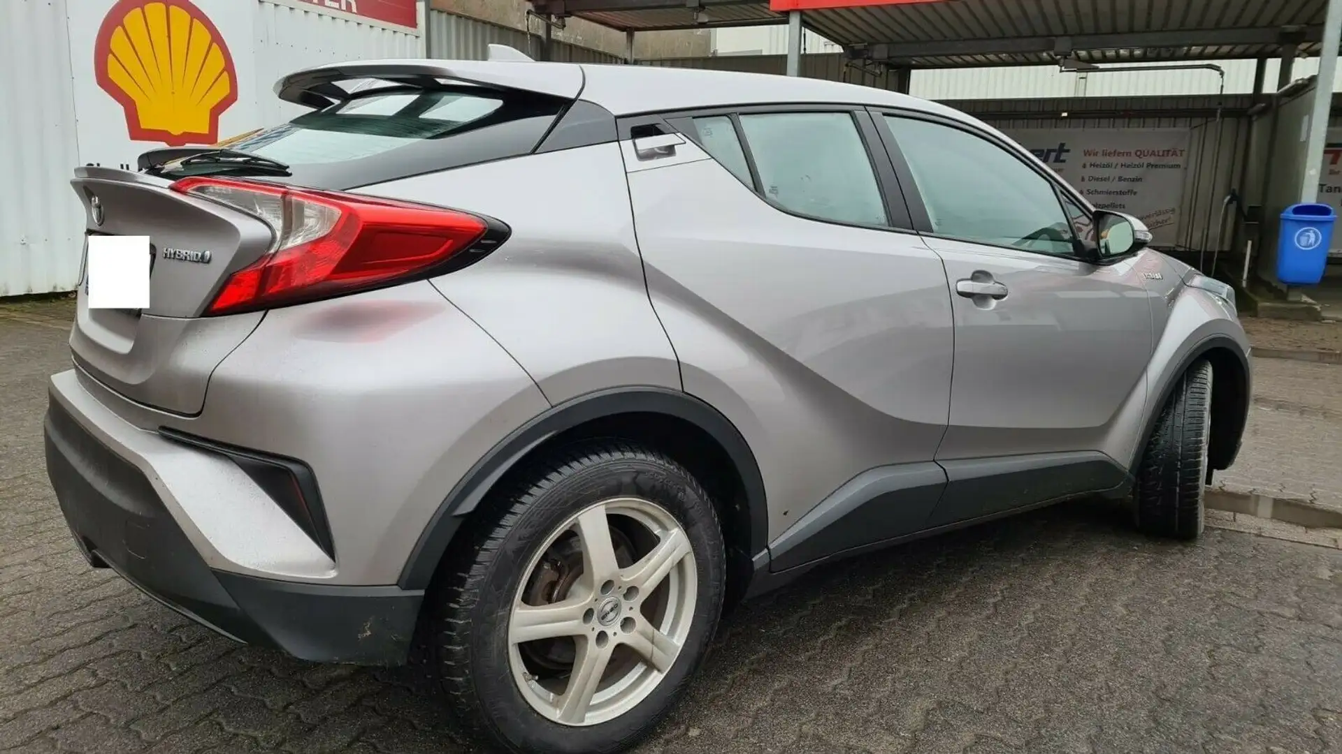 Toyota C-HR Hybrid Flow Grau - 2