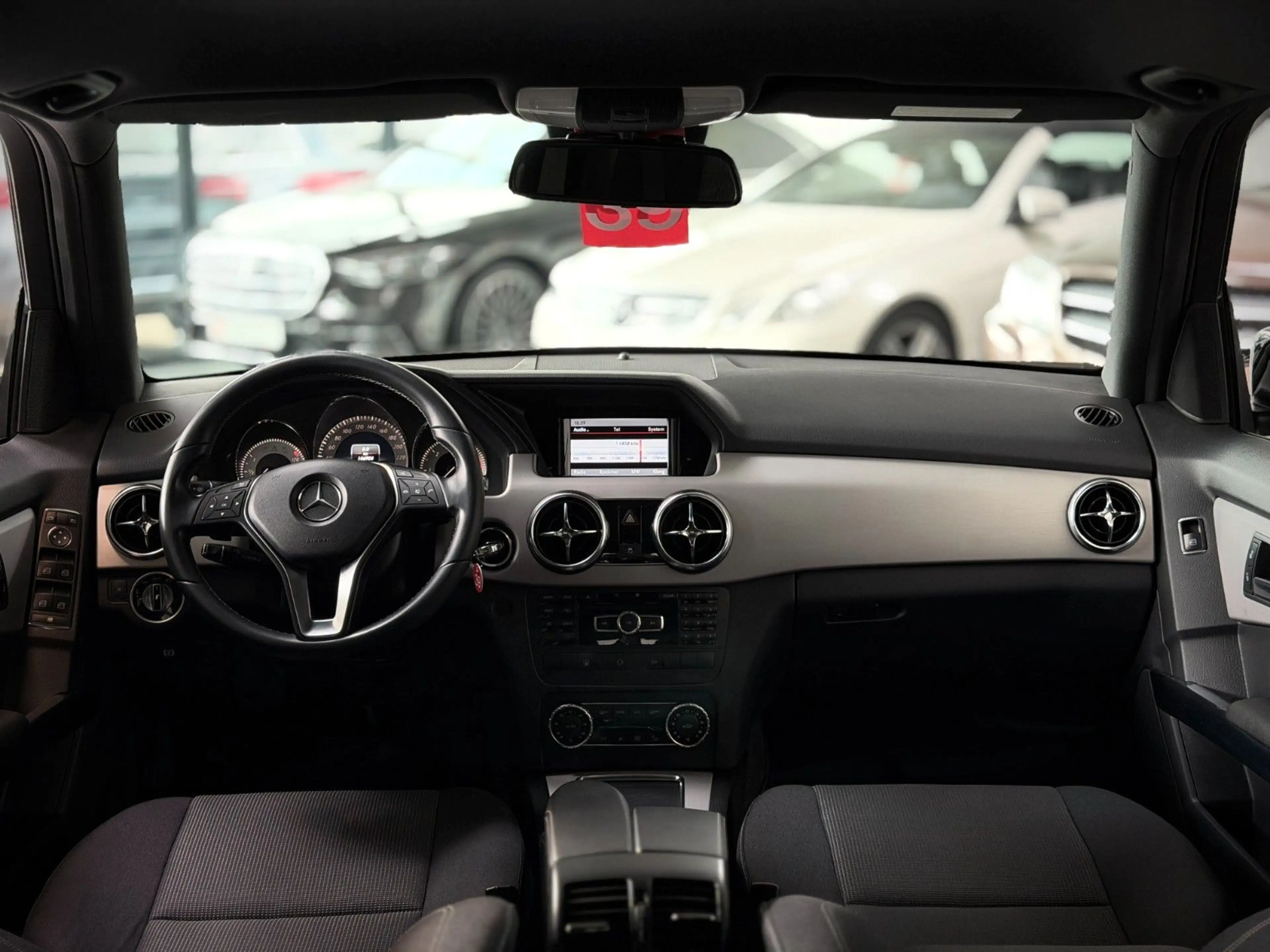 Mercedes-Benz GLK 220 4Matic Standheizung*1.Hand*MB-Scheckheft — photo 3