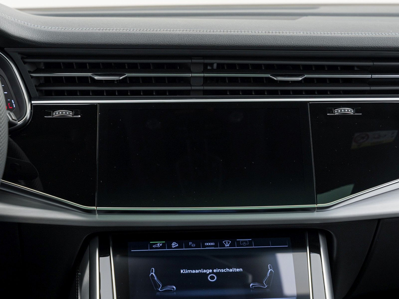Audi Q8 SUV e-hybrid quattro 290 kW tipt ronic — photo 15
