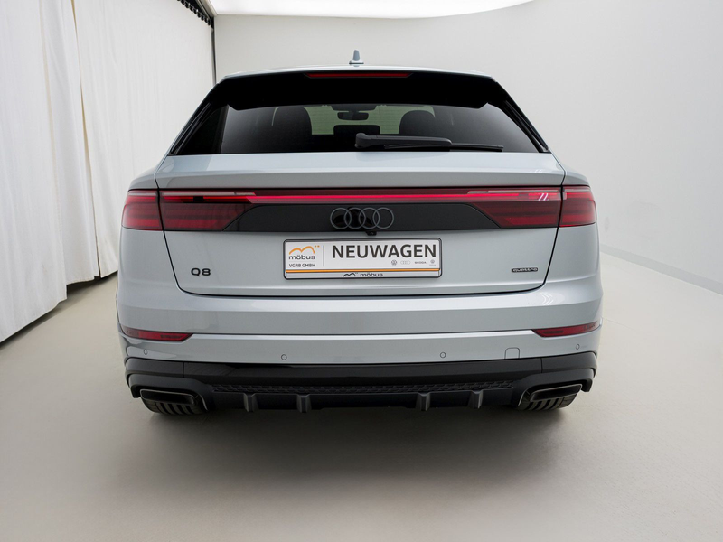 Audi Q8 SUV e-hybrid quattro 290 kW tipt ronic — photo 7