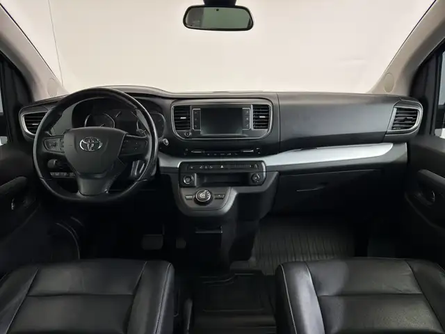 Toyota Proace view 10