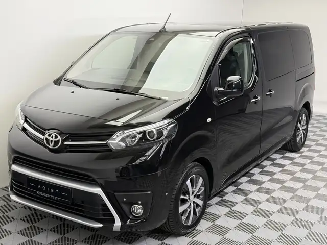 Toyota Proace view 2