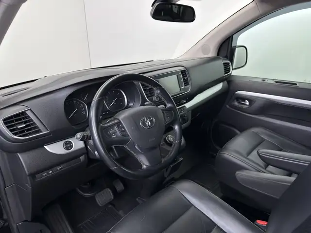 Toyota Proace view 9